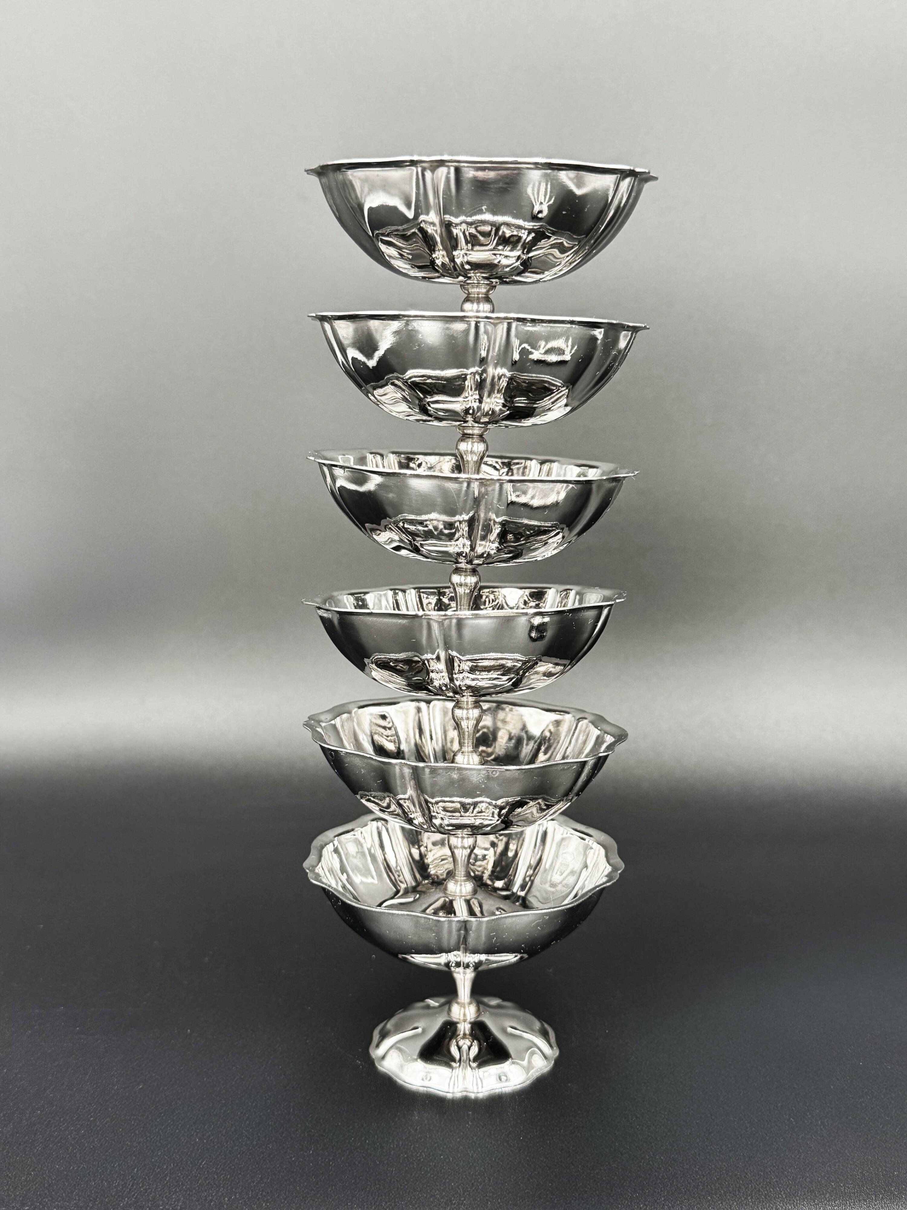 Set of 6 vintage stainless steel bowls with spoons