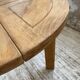 Table ronde en orme Maison Regain