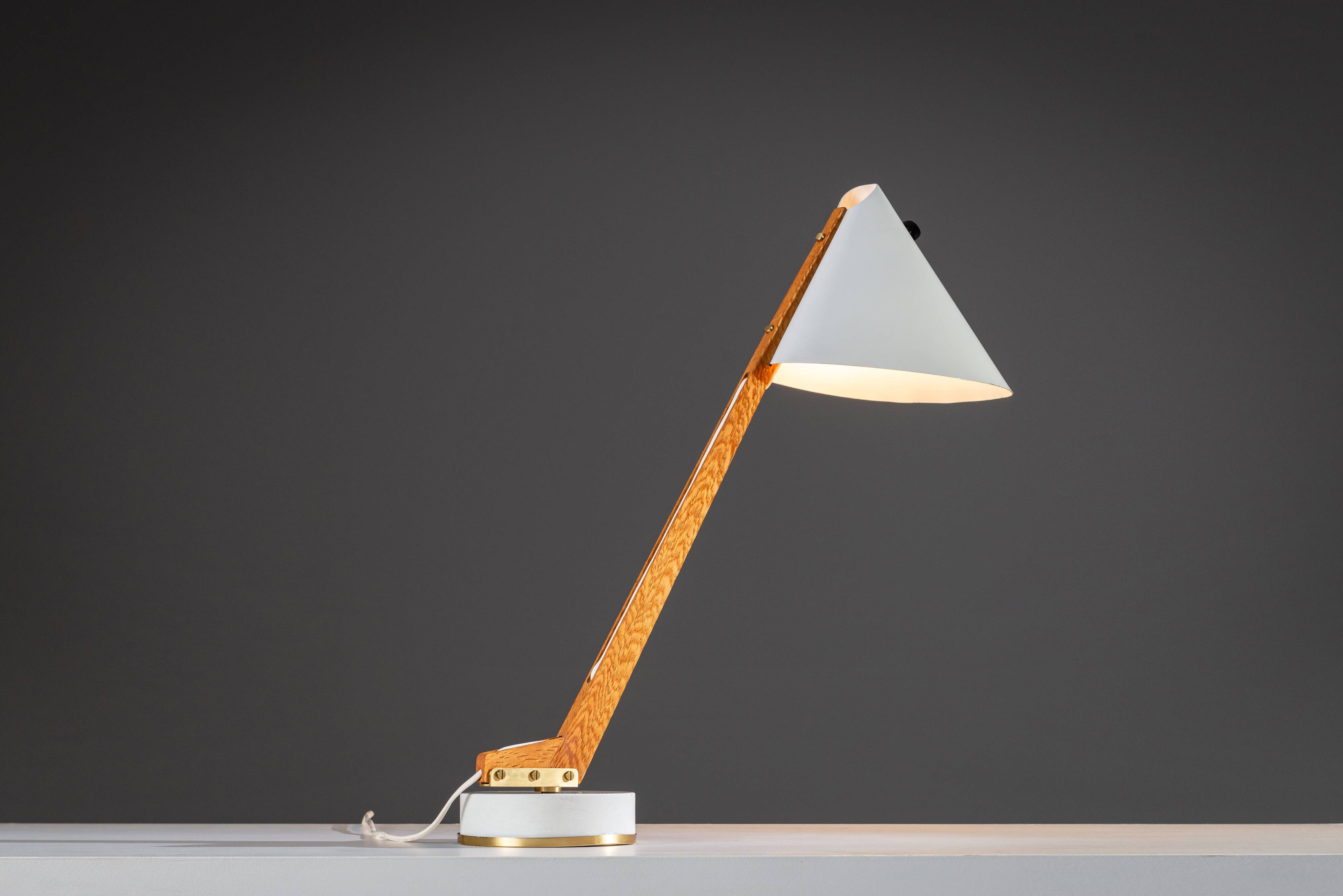 Lampe de table B54 par Hans Agne Jakobsson