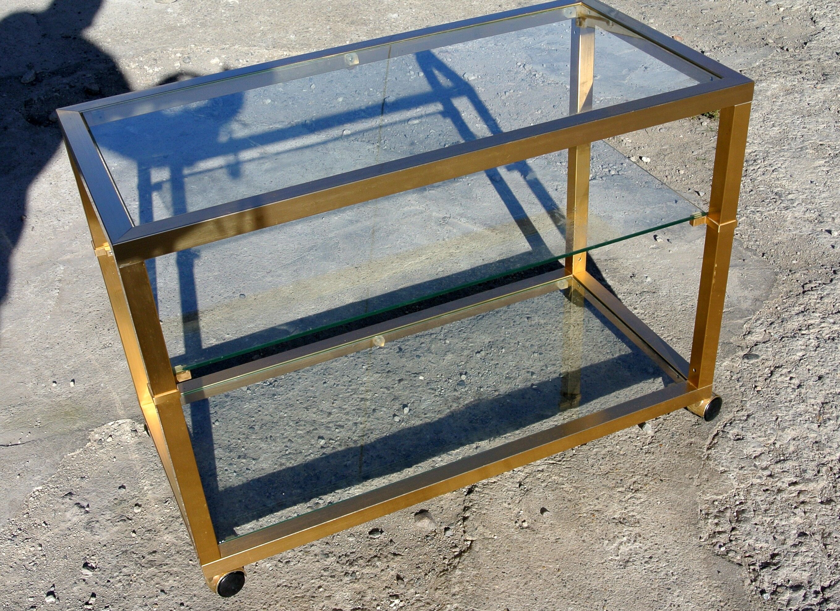 Service on wheels by Pierre Vandel Paris of the 1980s