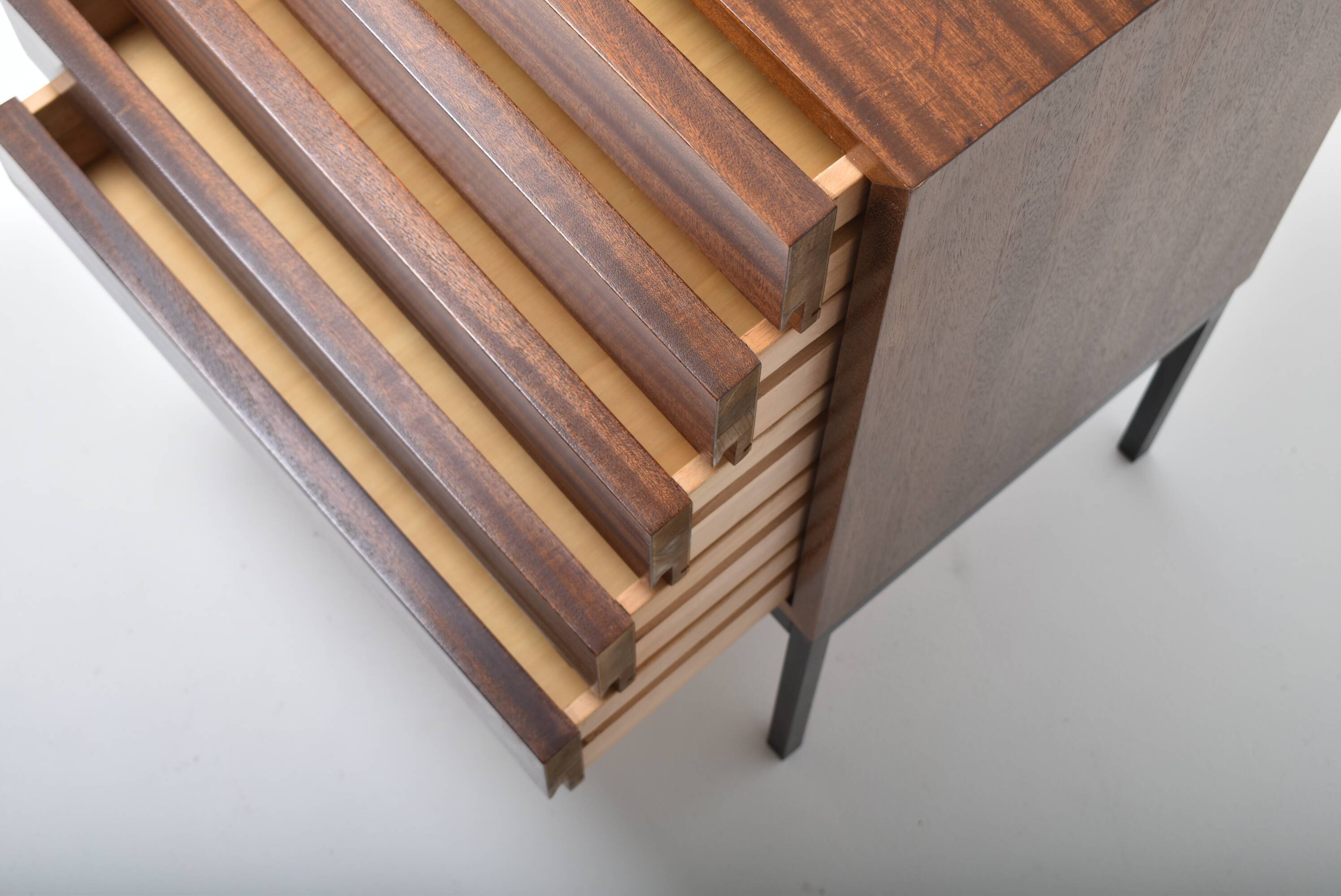 Modernist sideboard Switzerland Victoria 1950