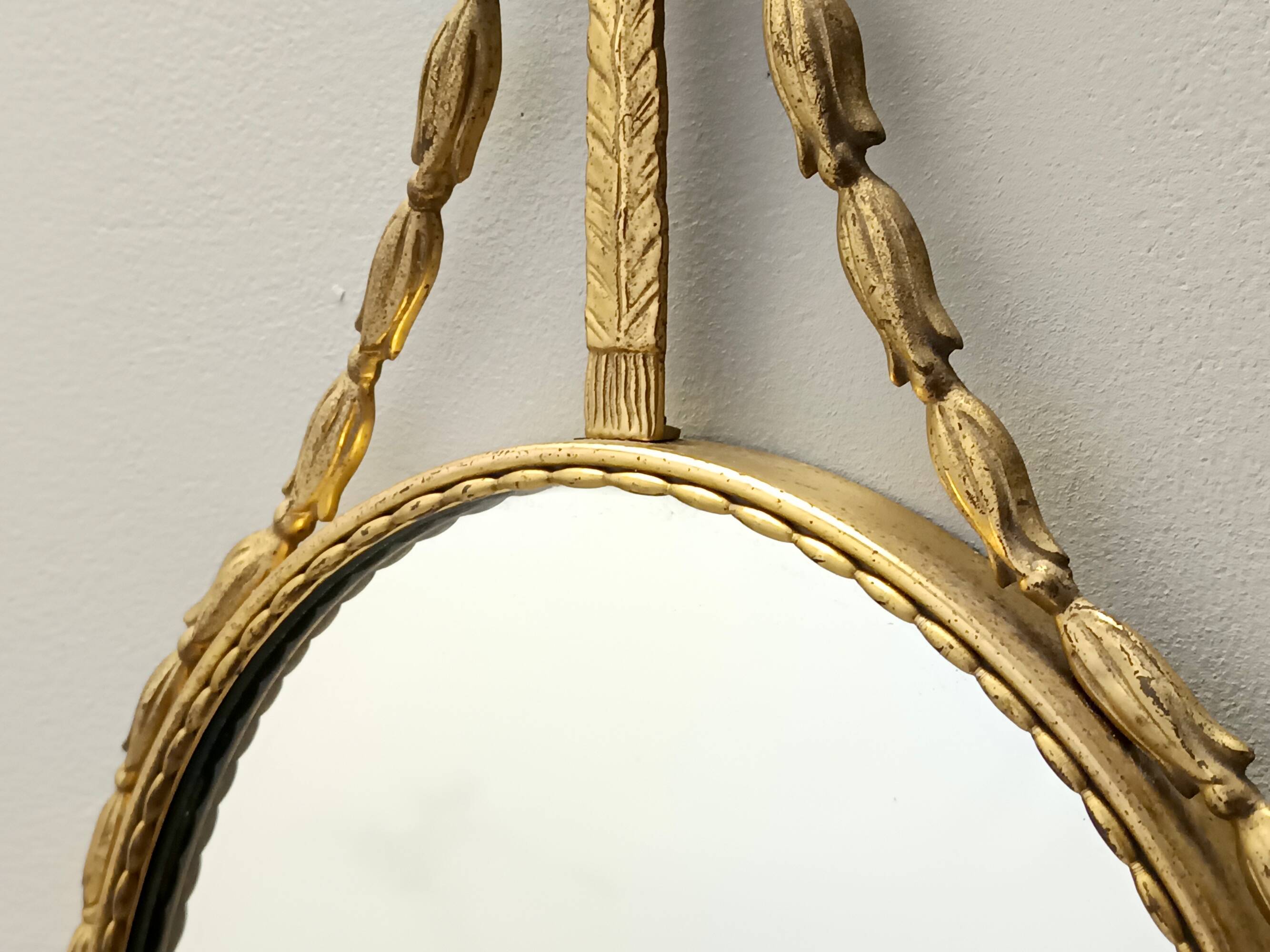 Oval wall mirror with Brass Frame and Ribbon, Italy