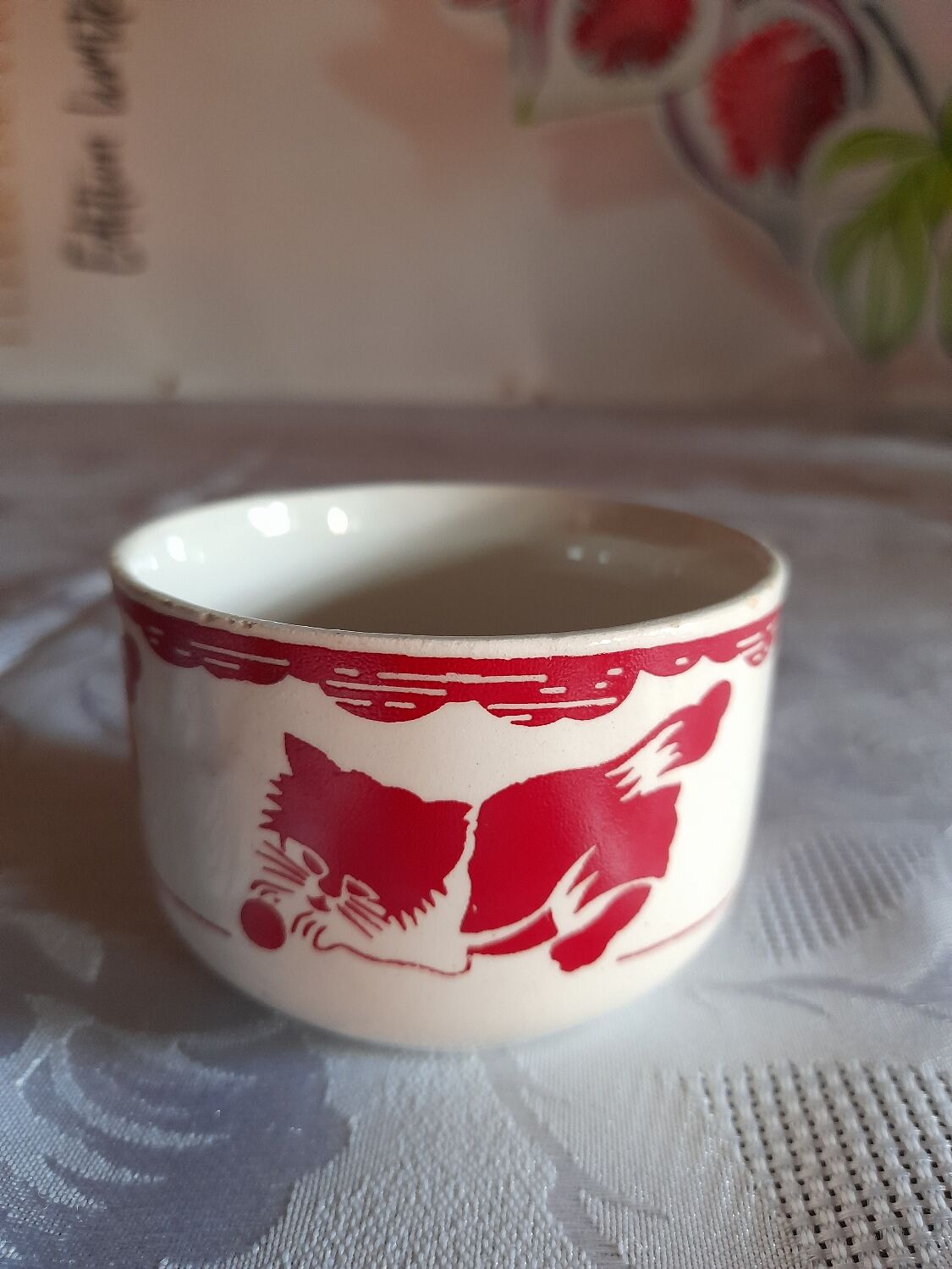 11 coffee cup red cats