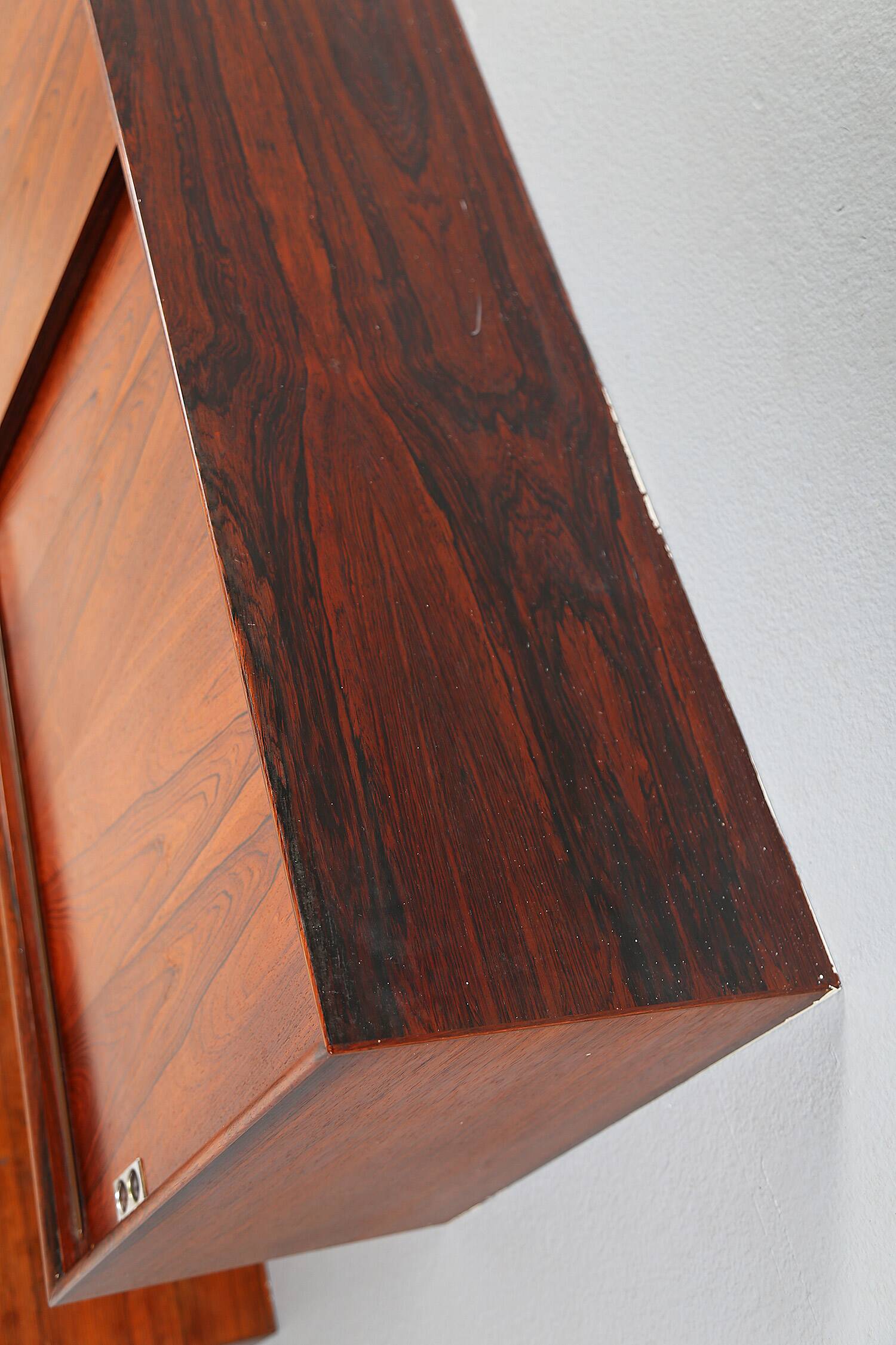 Arne Vodder pour Sibast Combinaison de deux buffets suspendus Palissandre années 60 - C