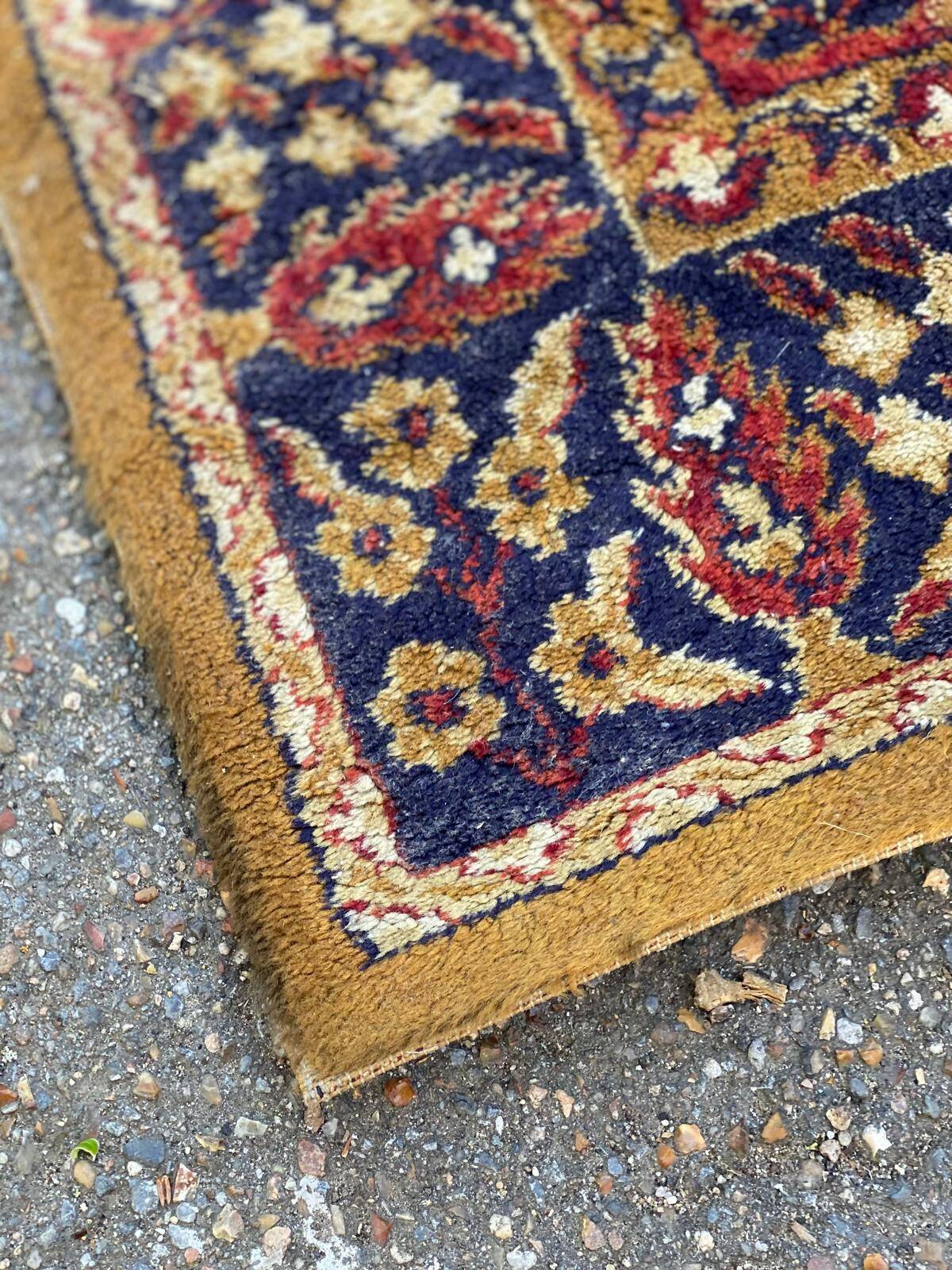 Burgundy floral wool oriental rug 200x300