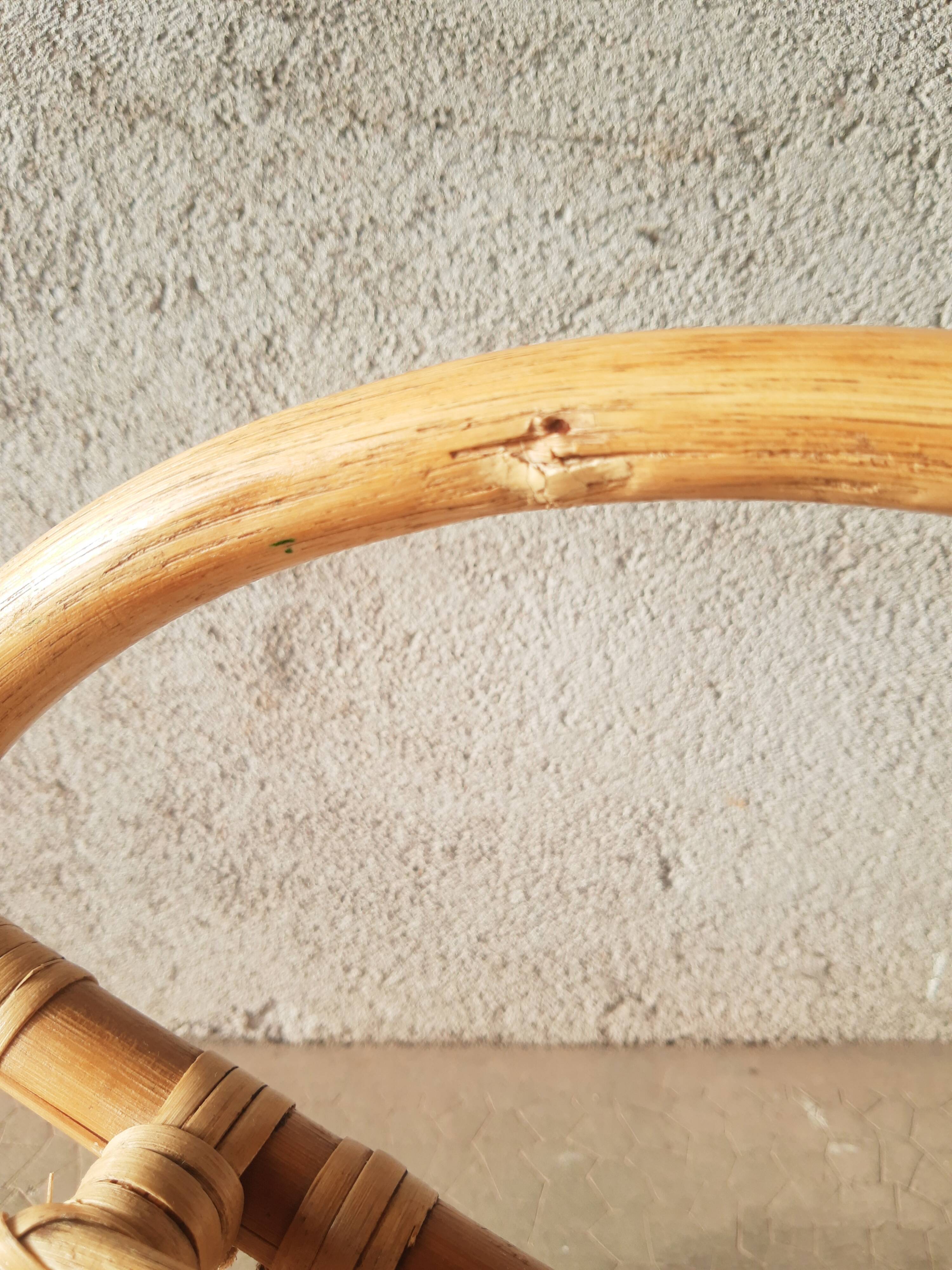 Rocking chair enfant en rotin vintage