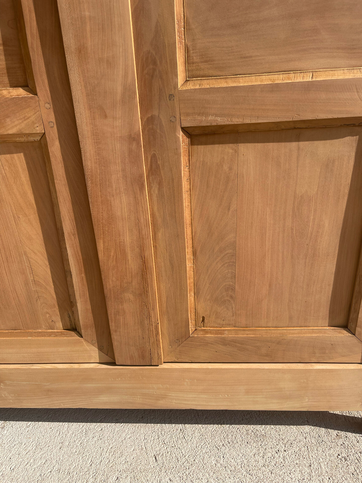Armoire parisienne /vaisselier/bibliothèque