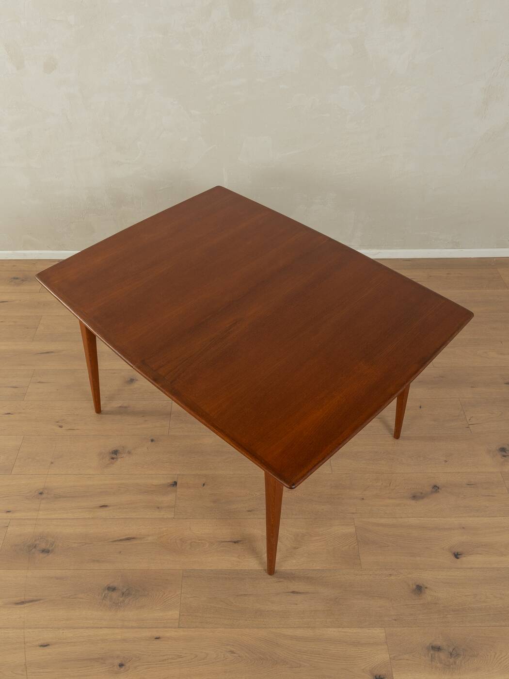 Table à manger Papillon, Hainke