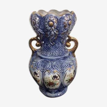 Vase bleu en céramique