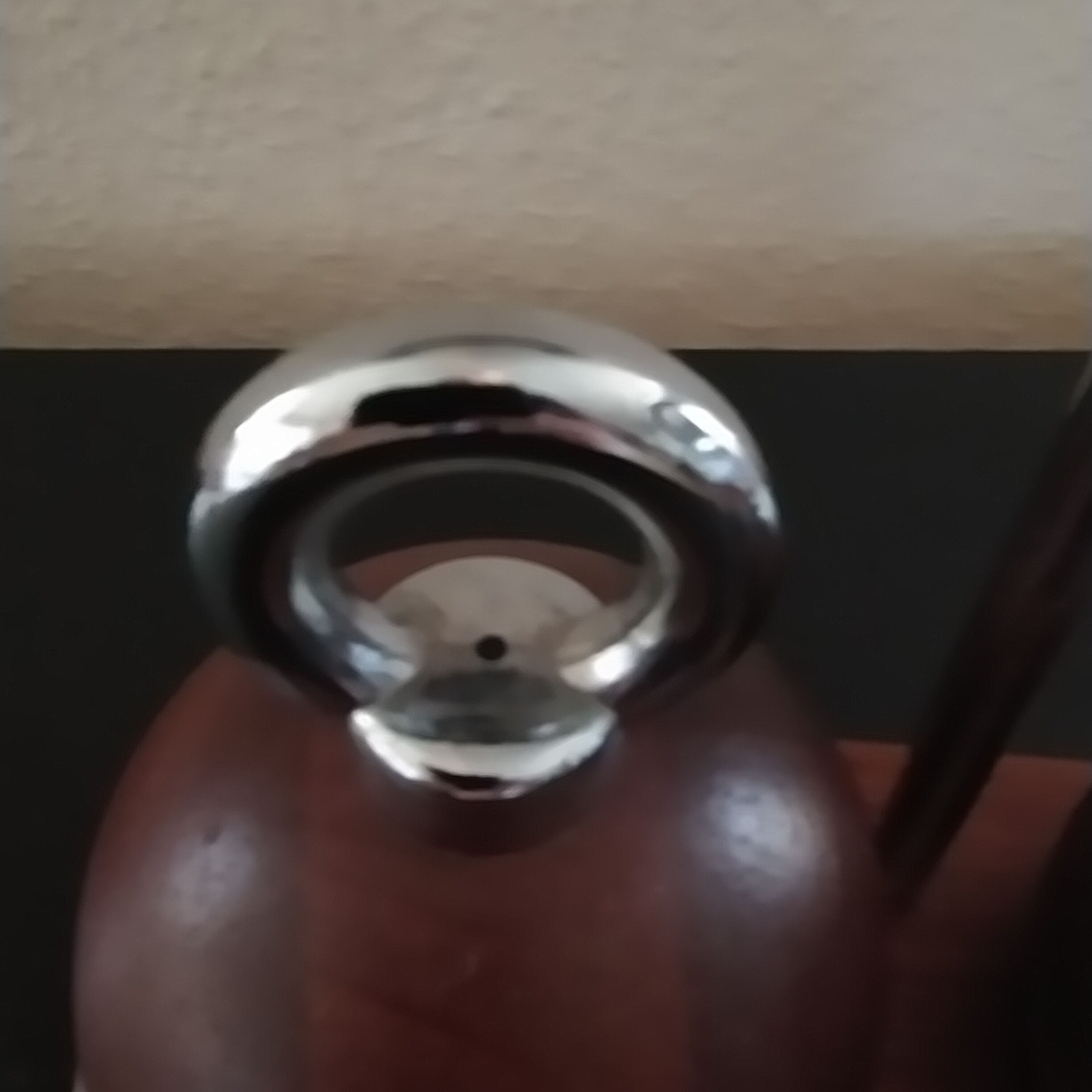 Salt and pepper mill set on base