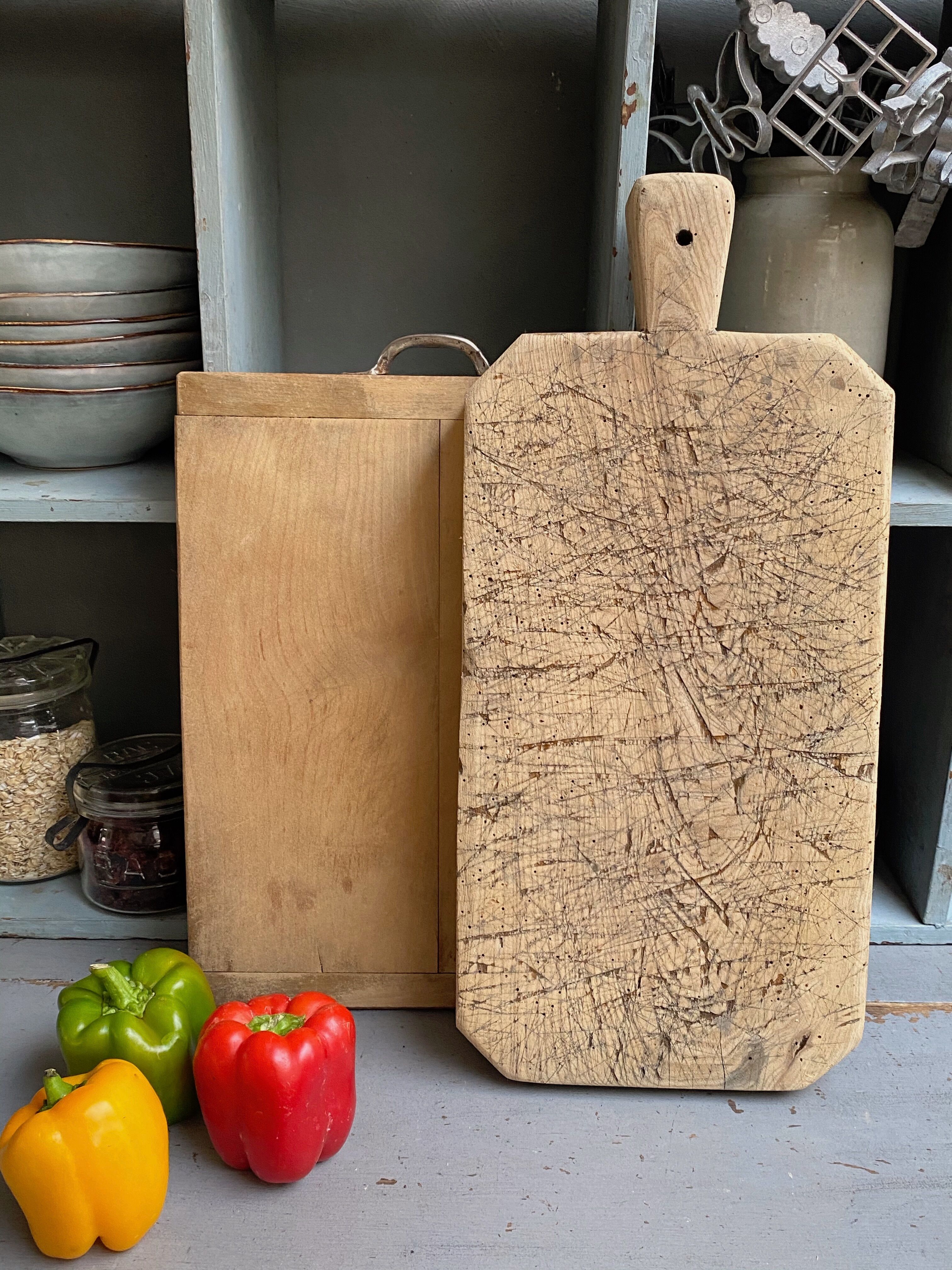 Cutting board, kitchen log