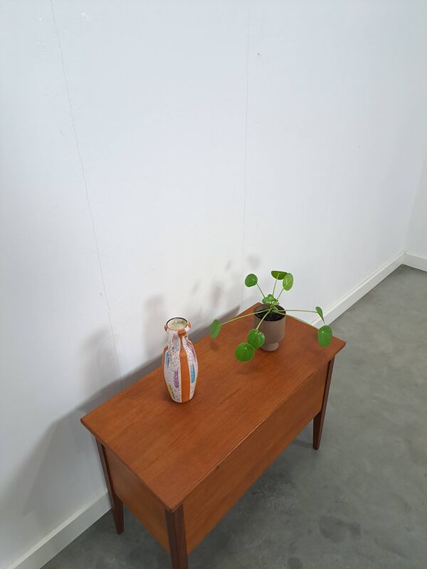 Coffre à jouets en teck danois, coffre de rangement vintage