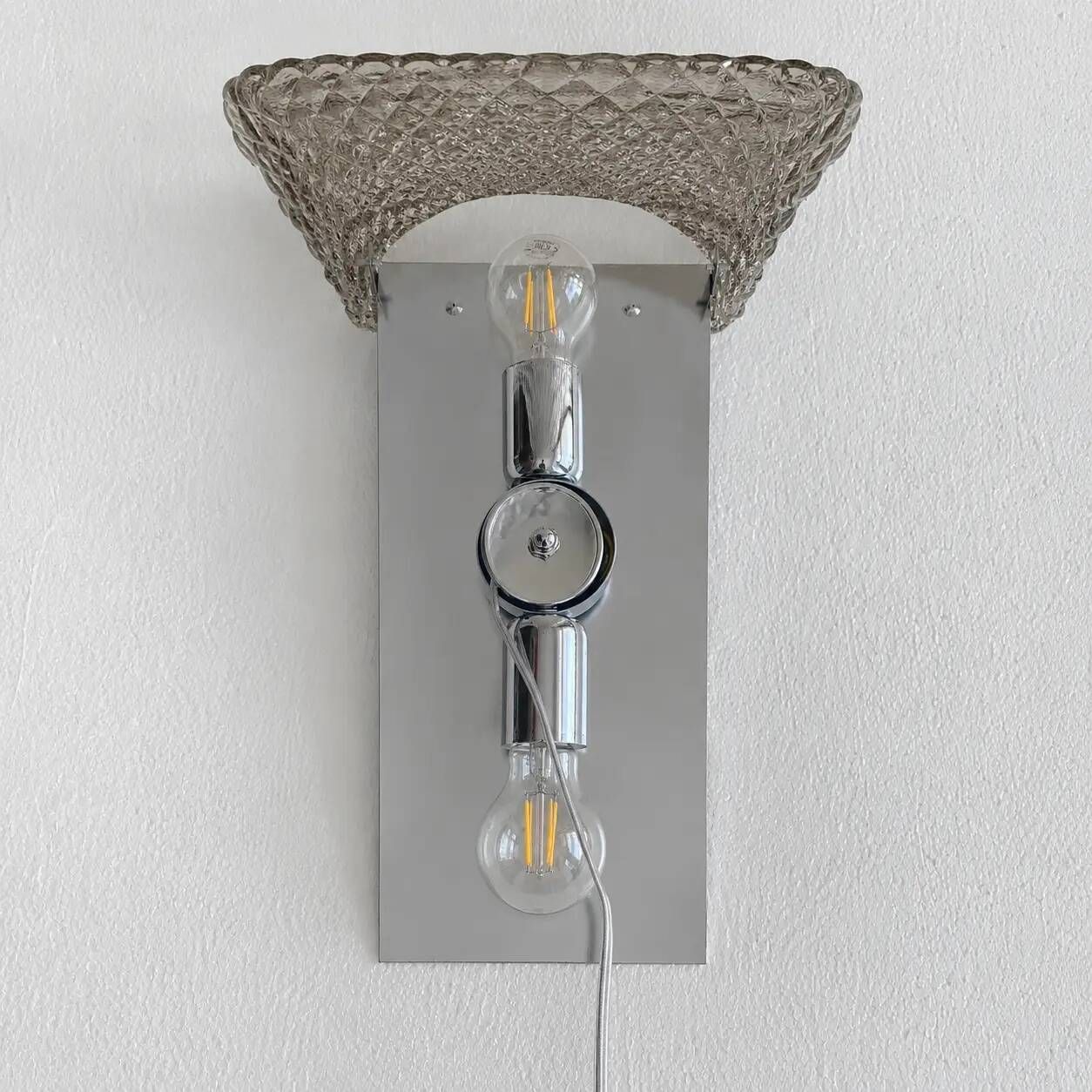 Elegant Mid-Century “Graniglia” Rhombus Murano Glass Wall Sconces, Set of 2