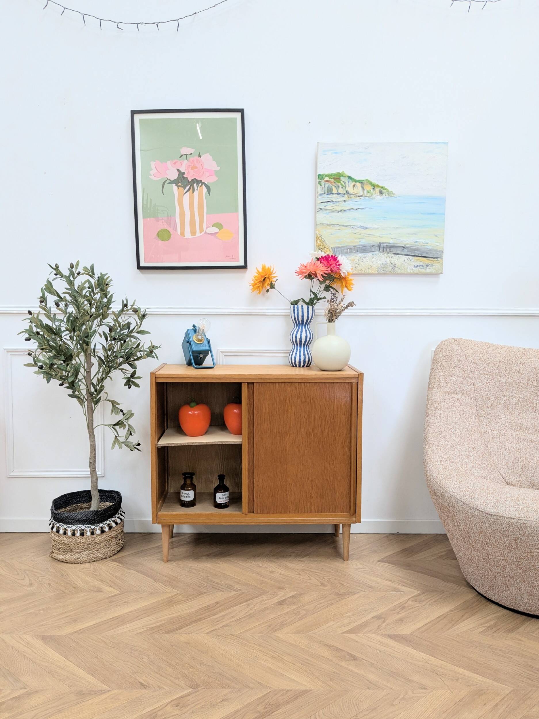 Vintage shallow sideboard