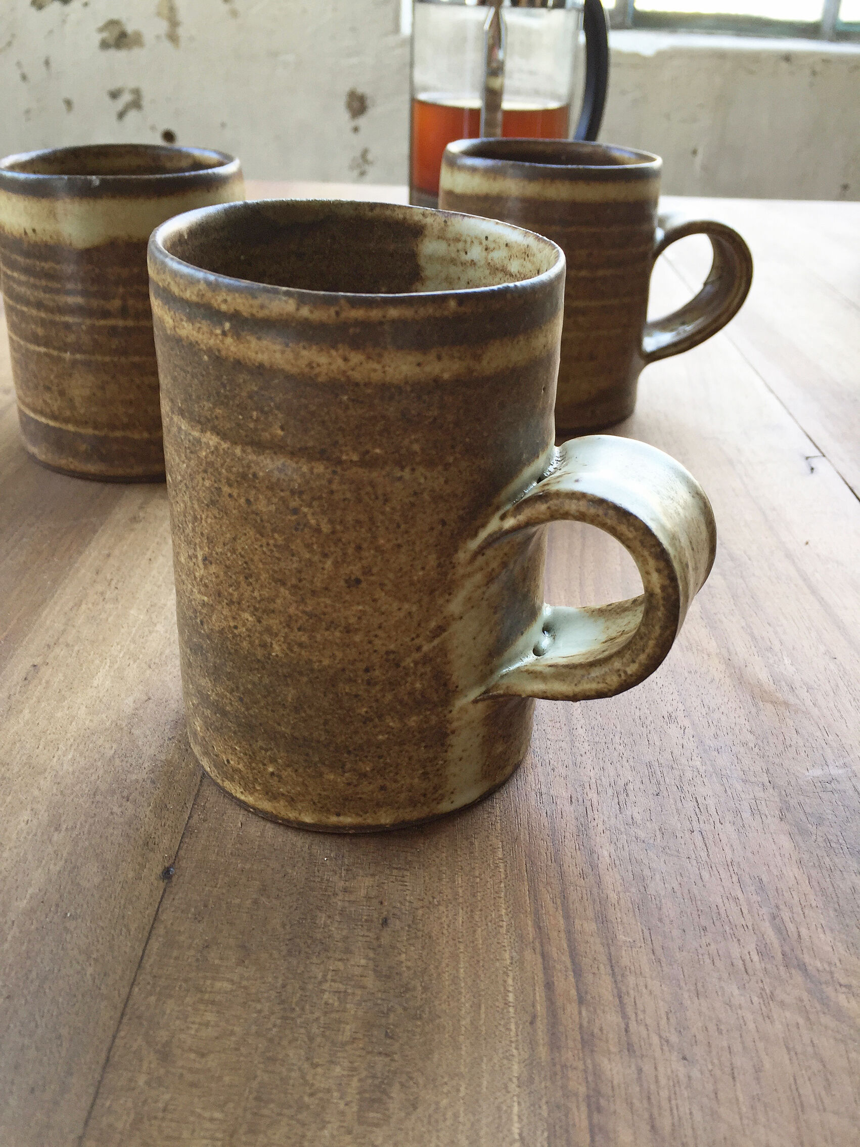 Lot 6 tasses grès
