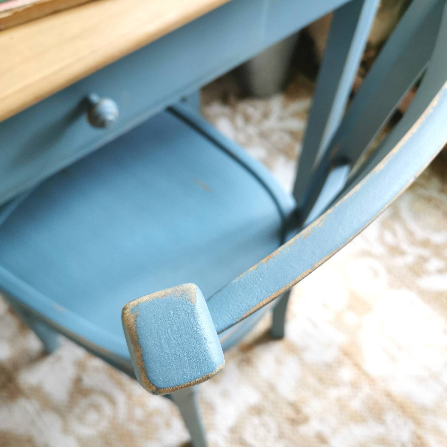Blue patinated desk and chair