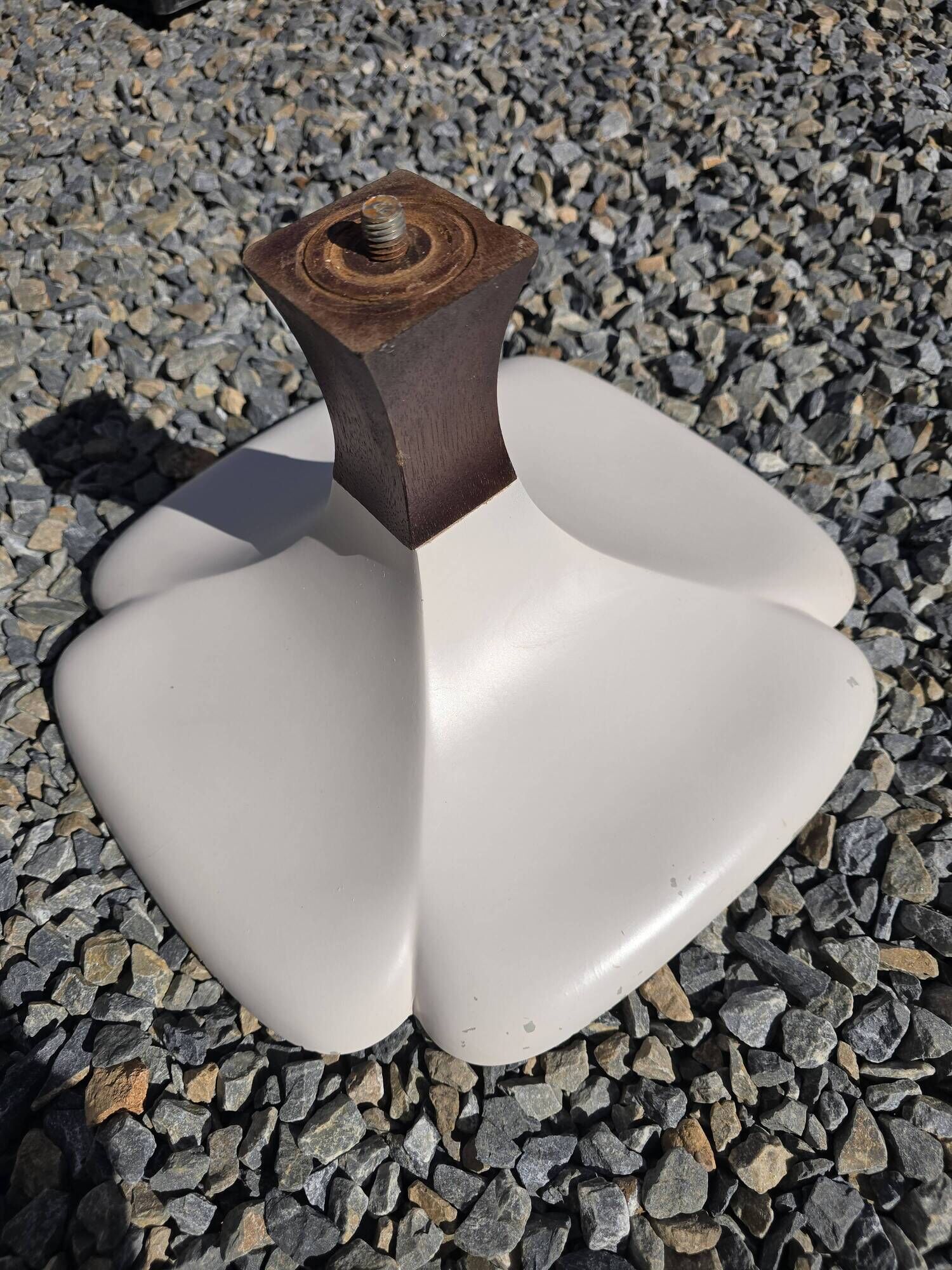 Vintage Gautier bedside table tulip base – 1970s Space Age