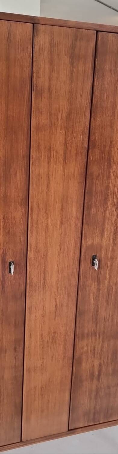 Armoire du milieu du siècle