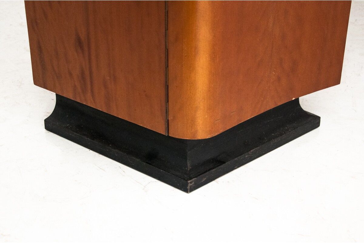 Art deco dressing table with mirror