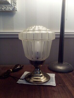 Art deco lamp