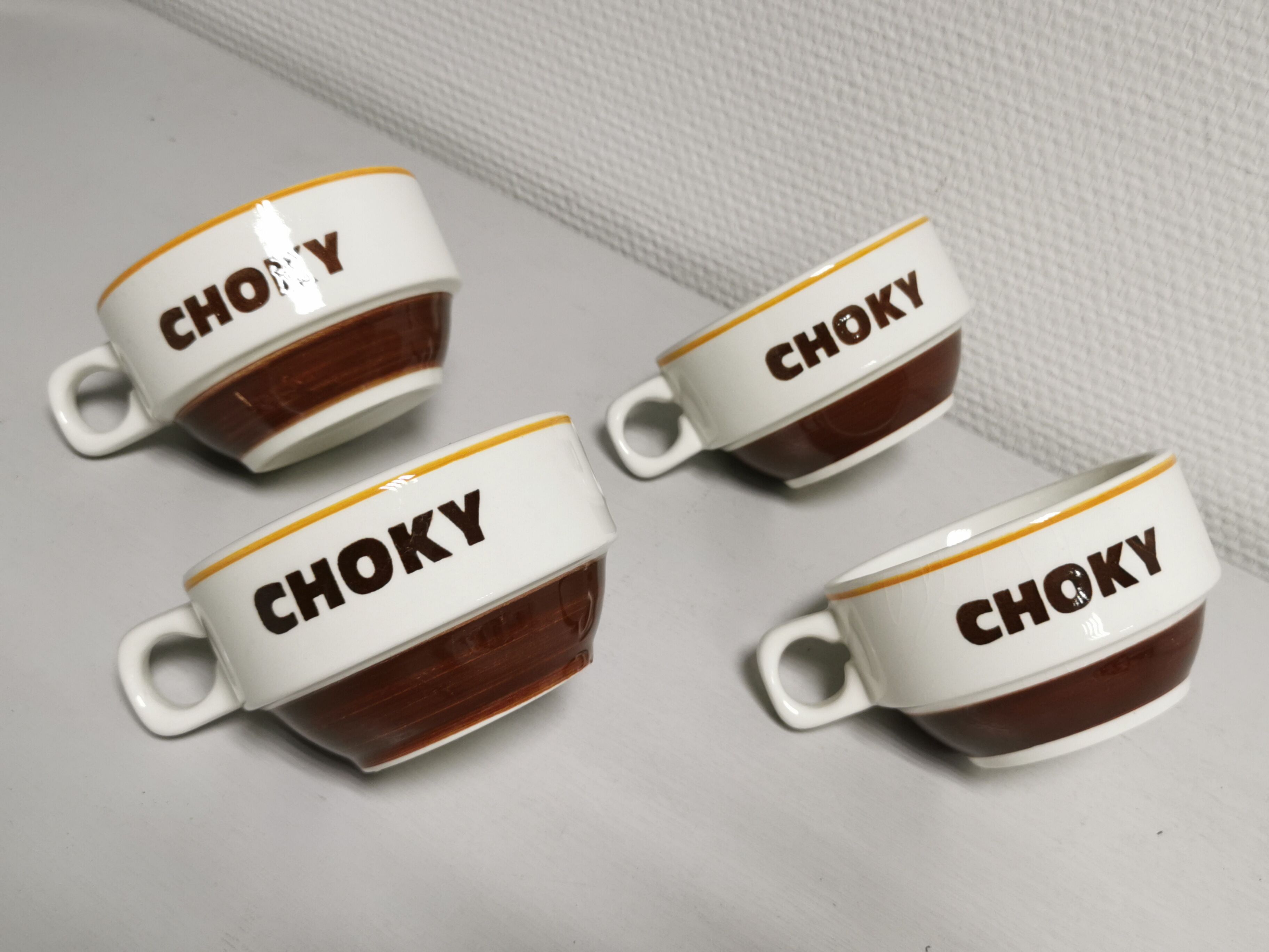 Set of 4 Choky chocolate cup, ceramic vintage pub