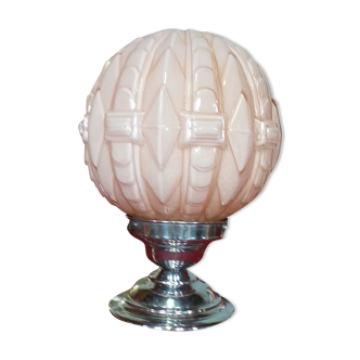 Pink globe laying lamp opaline