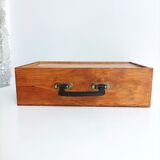 Wooden sliding box with handle