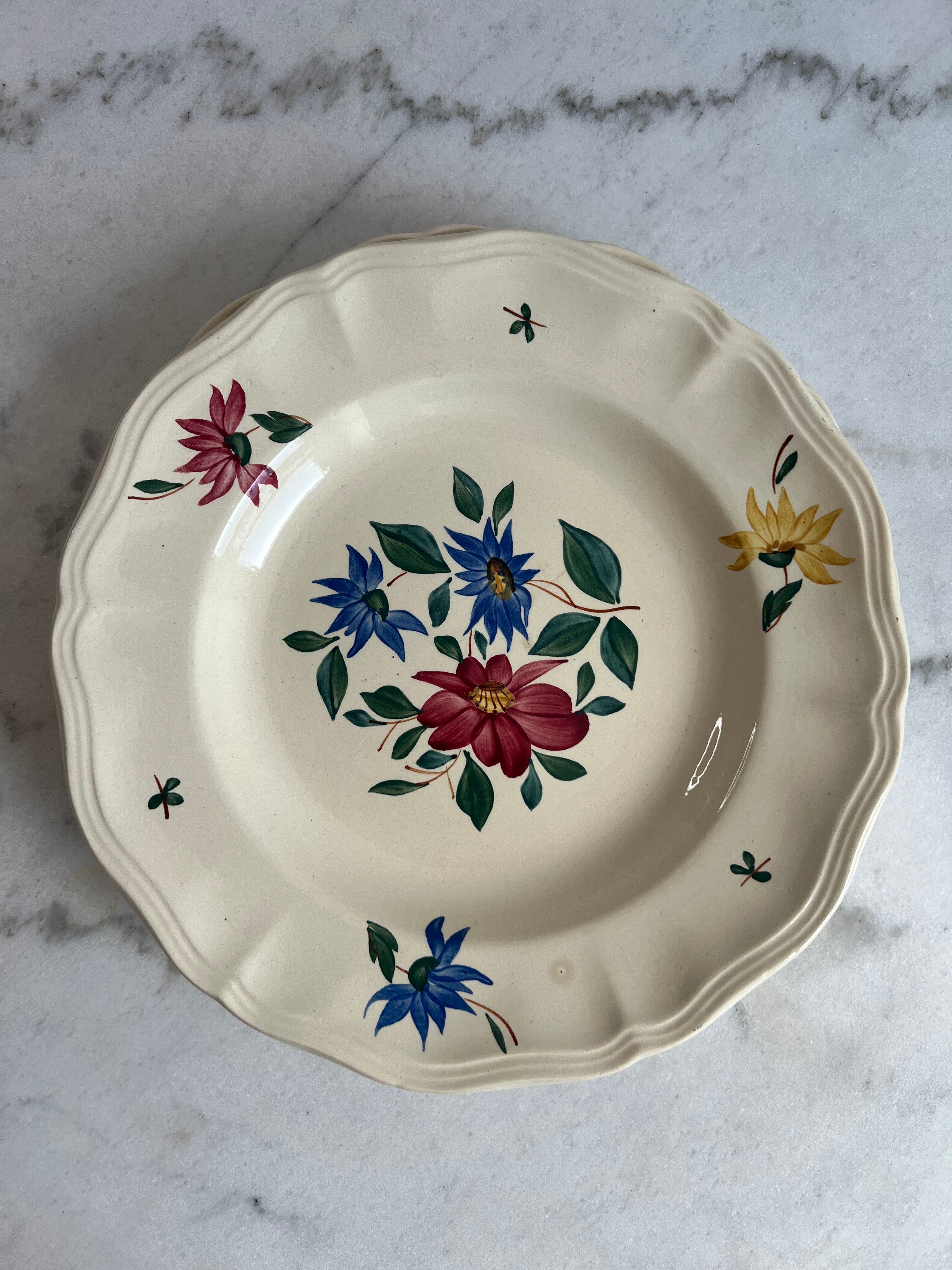 Lot 11 assiettes creuses Sarreguemines et Digoin