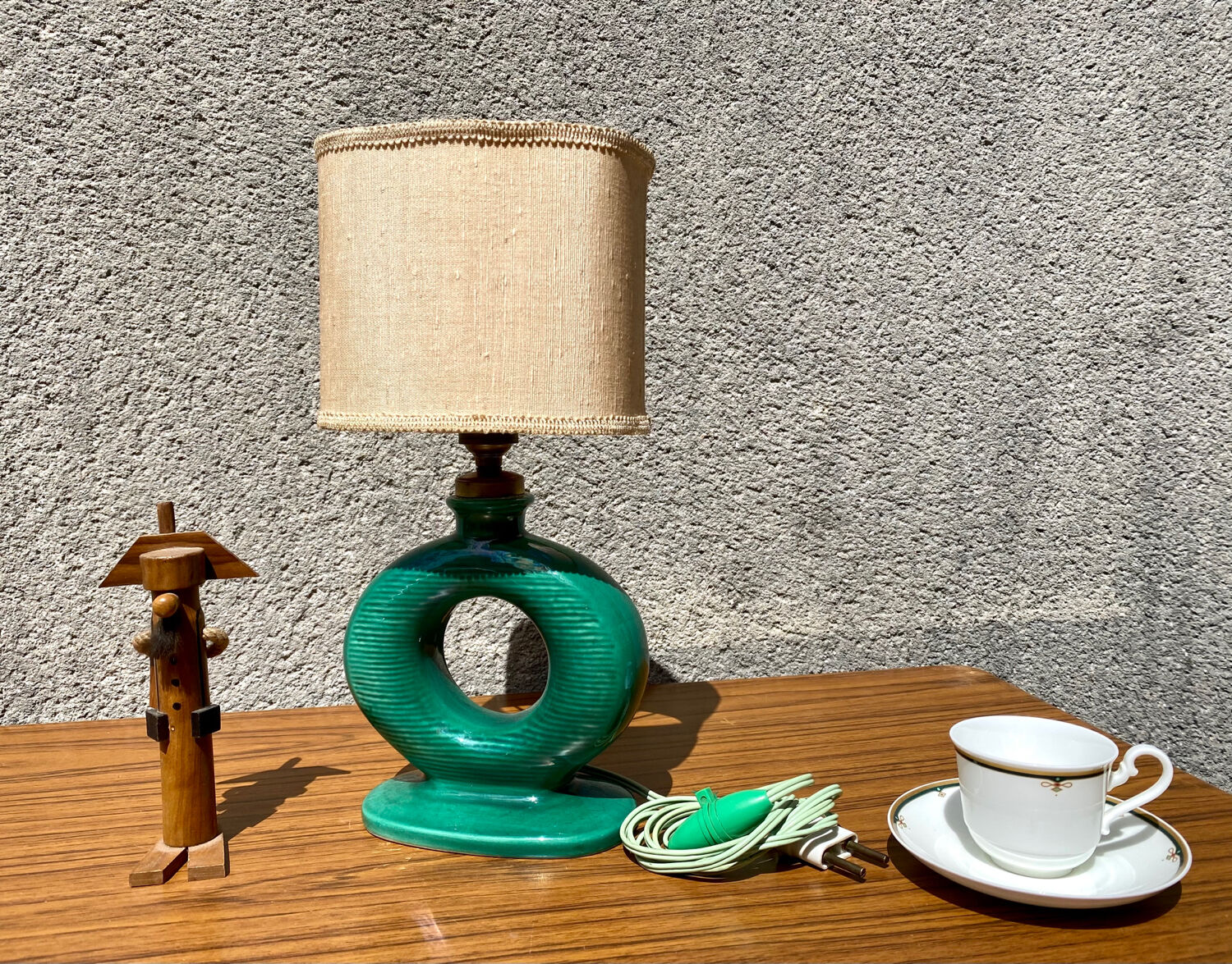 Table lamp in art ceramic Bordeaux