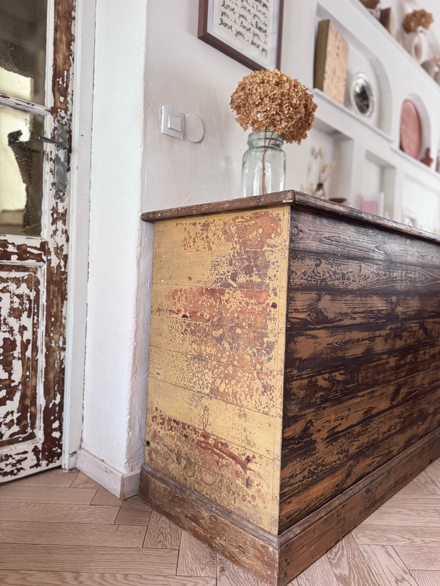 Old Counter
