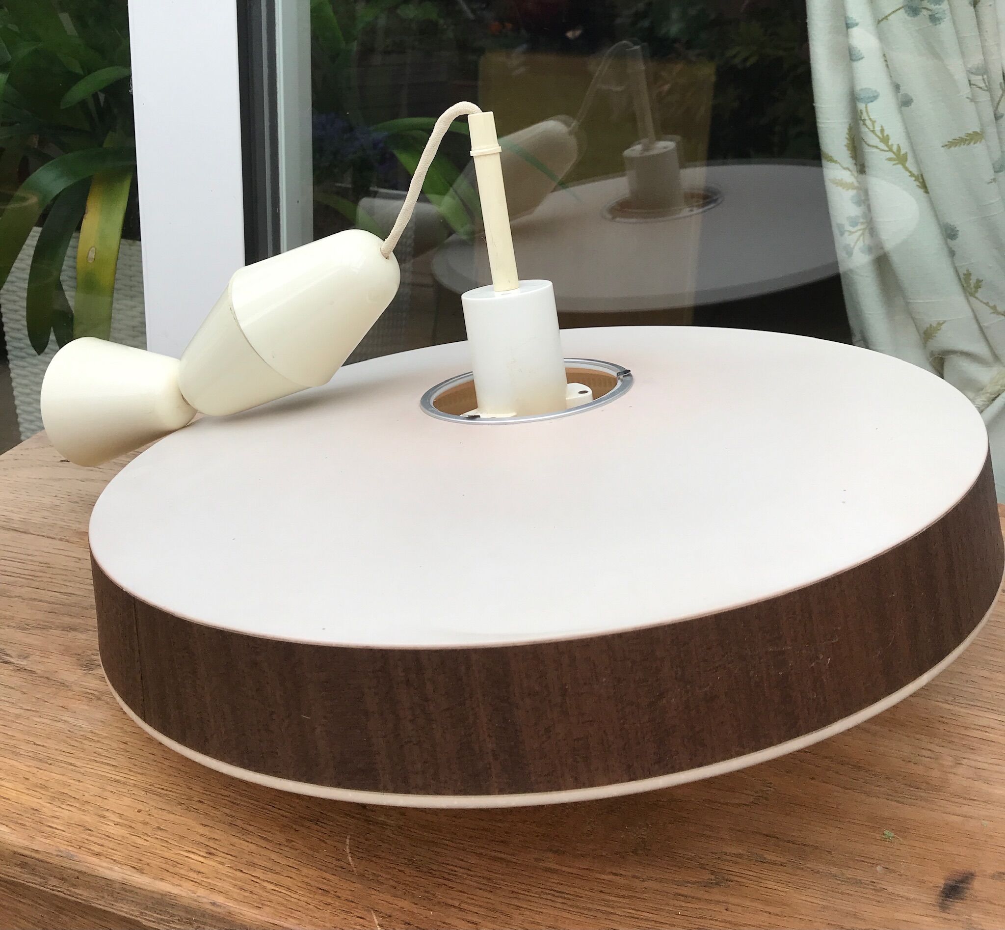 Vintage suspension - plastic