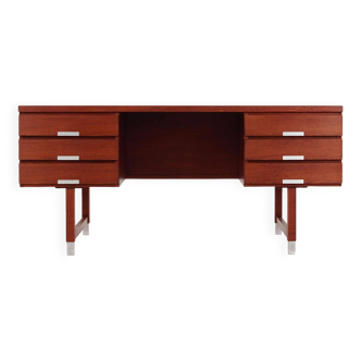 Teak desk, Danish design, 1970s, manufacturer: Eigil Petersens Møbelfabrik