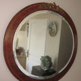 Oval mirror of the 20s
