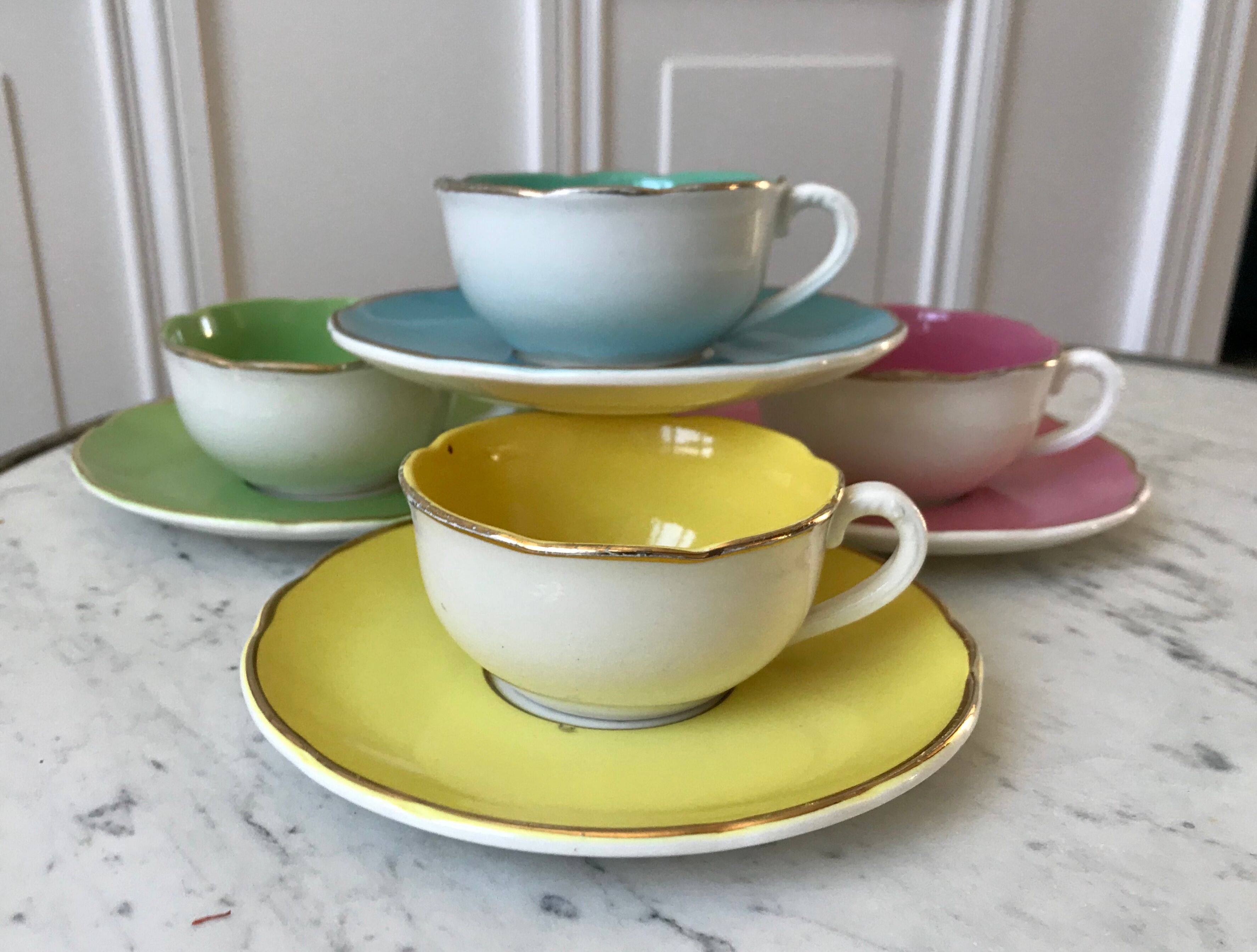 Set of 4 cups Digoin Sarreguemines pastel years 50-60