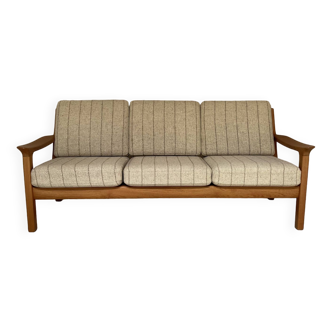 Solid teak sofa by Juul Kristensen