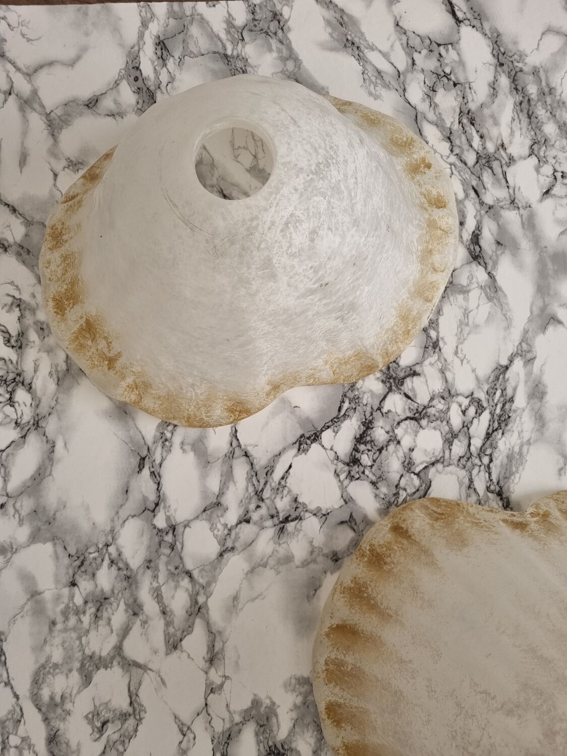 Paire d'abat-jours en verre vintage