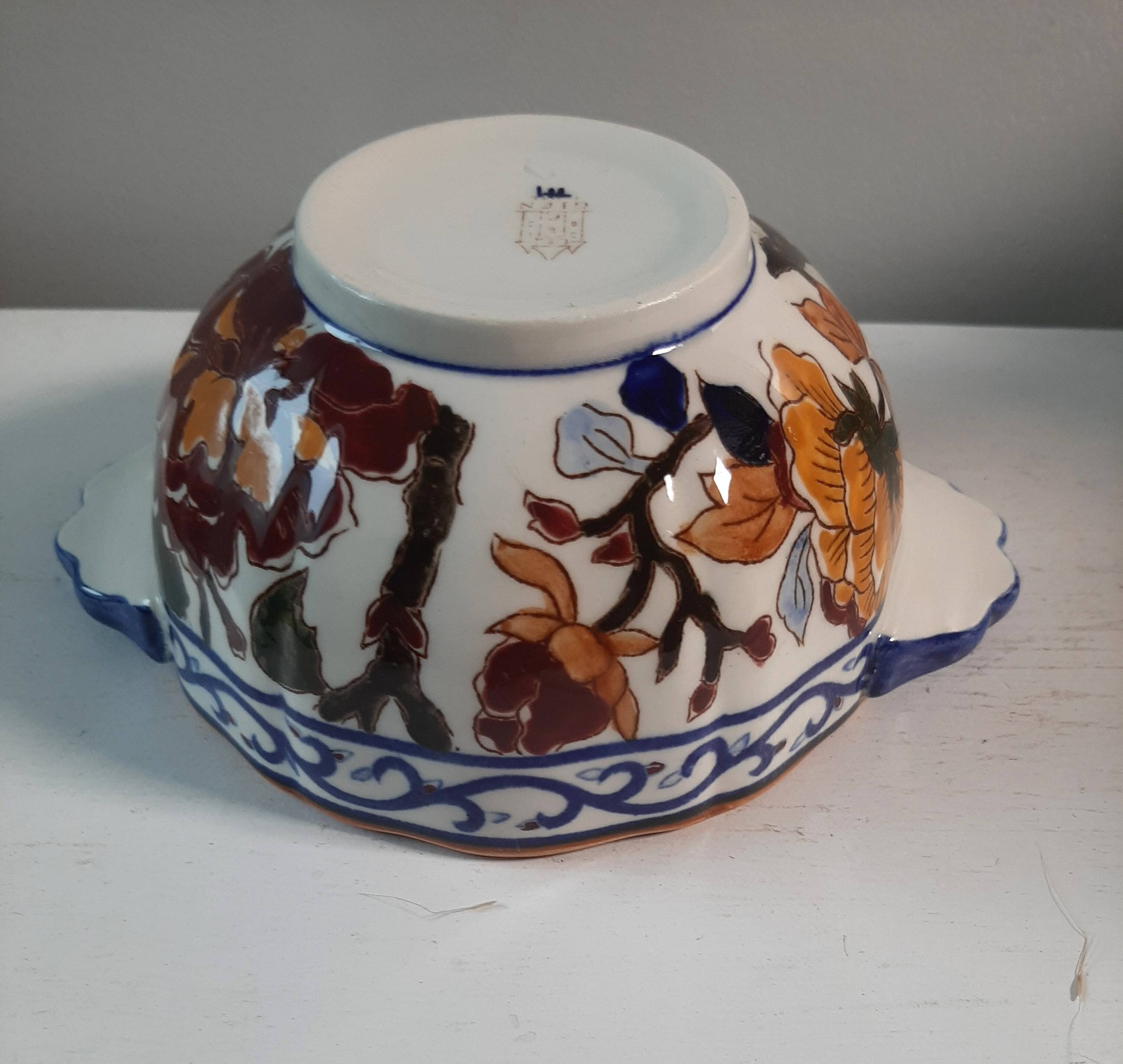 Gien earthenware bowl with peony decoration