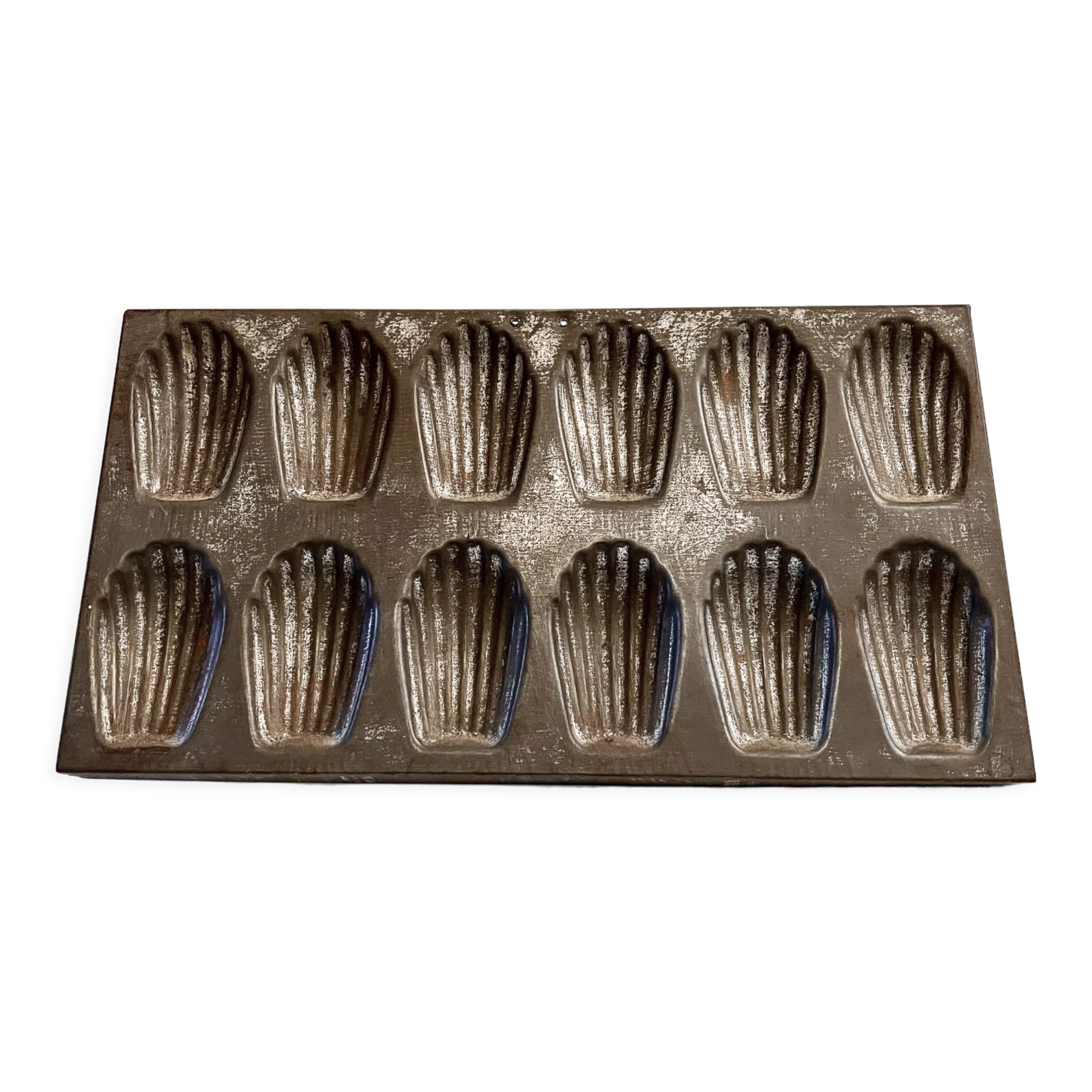 Old decorative madeleines dish