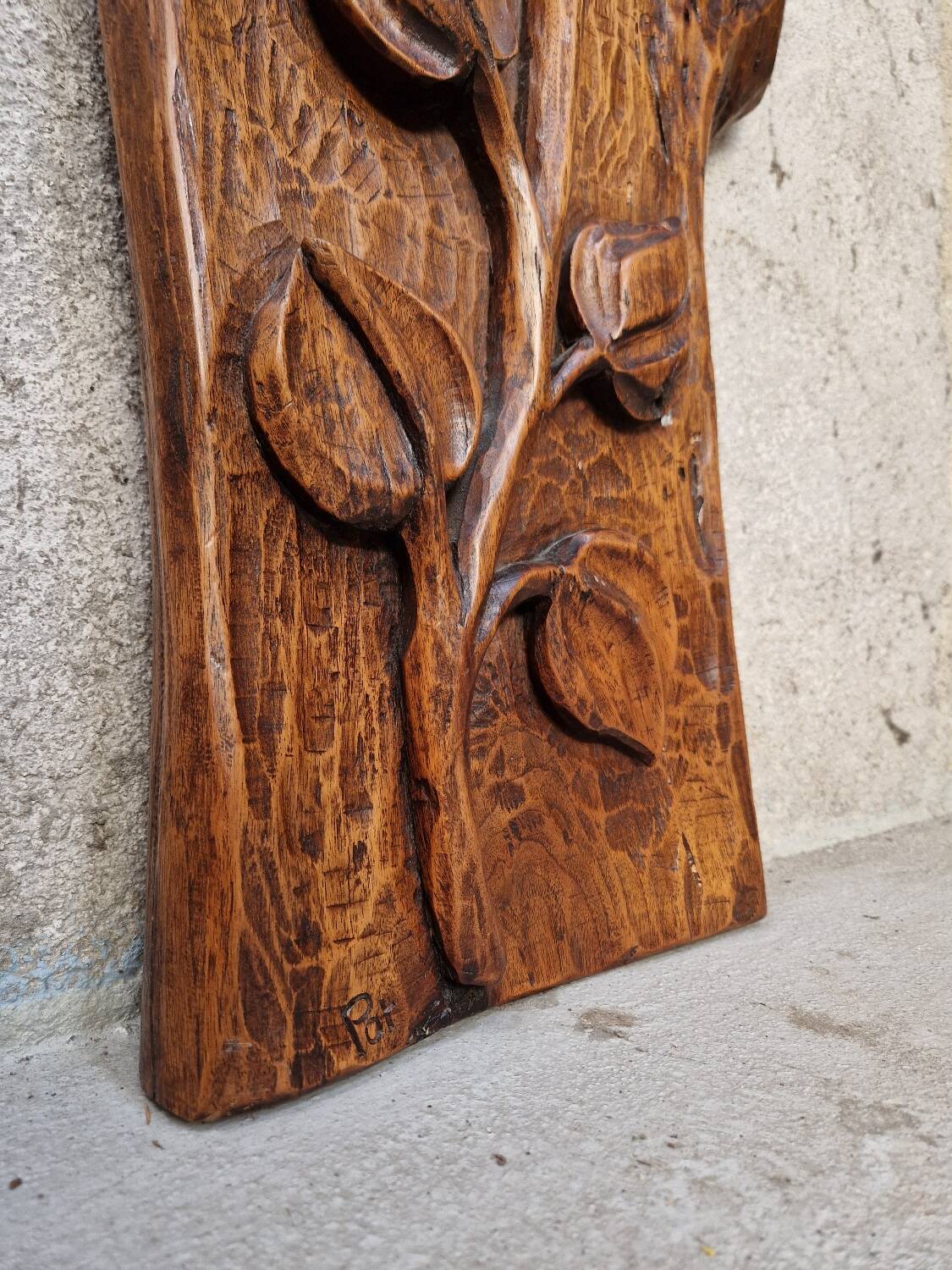 Bois sculpté fleurs 1975
