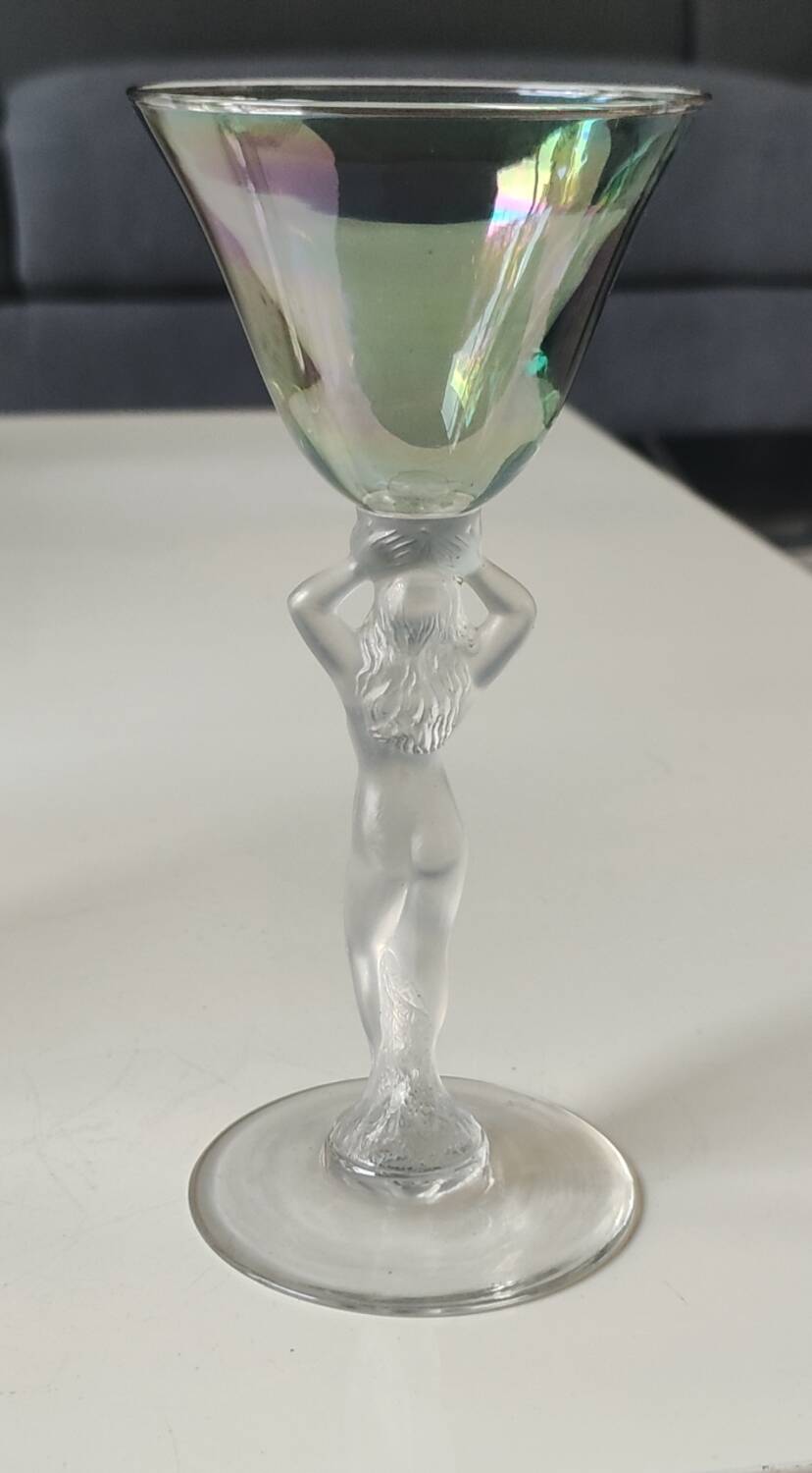 Set of 7 liqueur glasses. Royal Bayel crystal. Caryatid/Venus base.