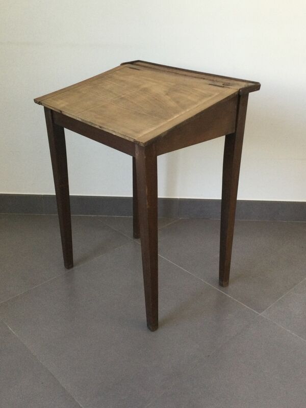 Petit bureau d’enfant