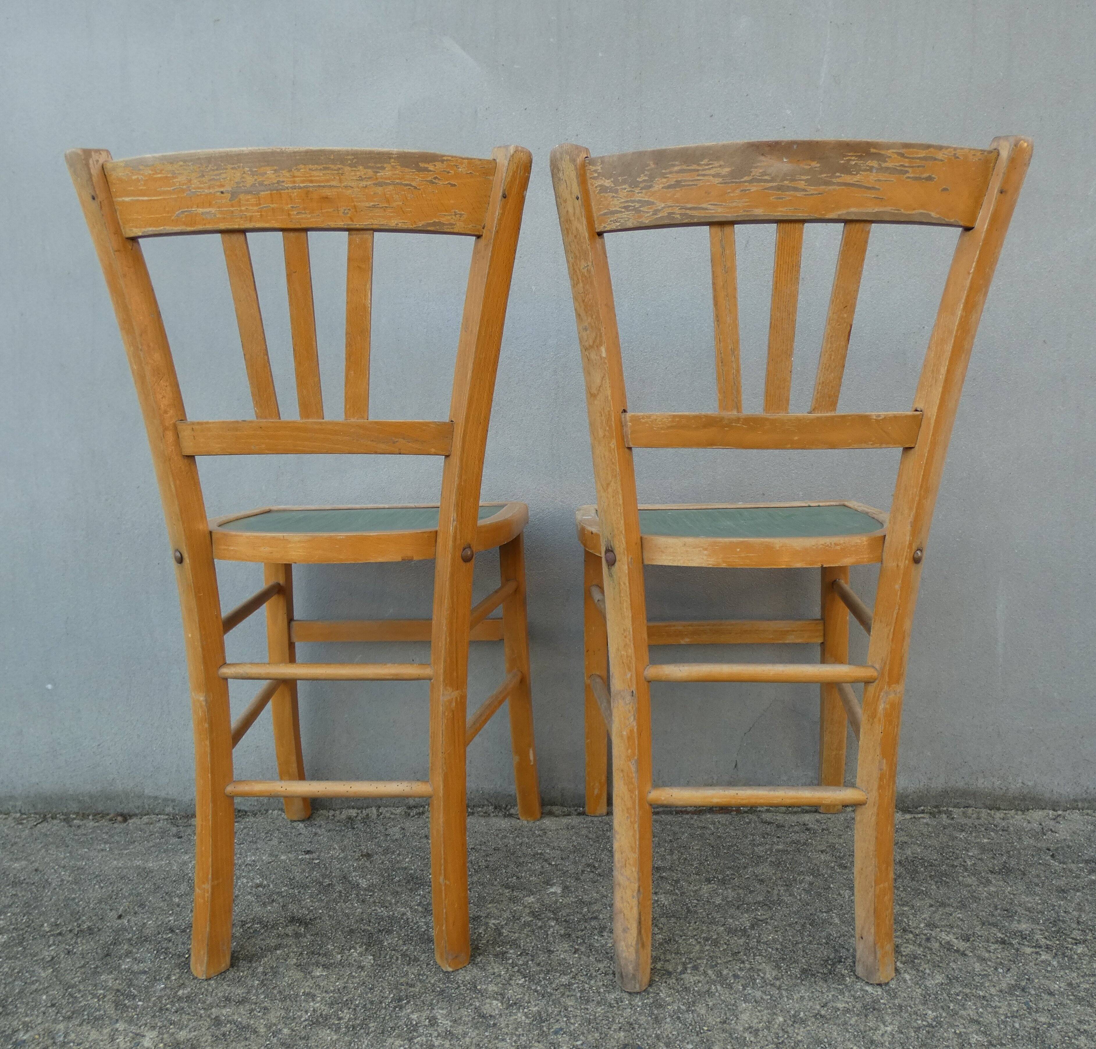 2 chaises de bistrot vintage