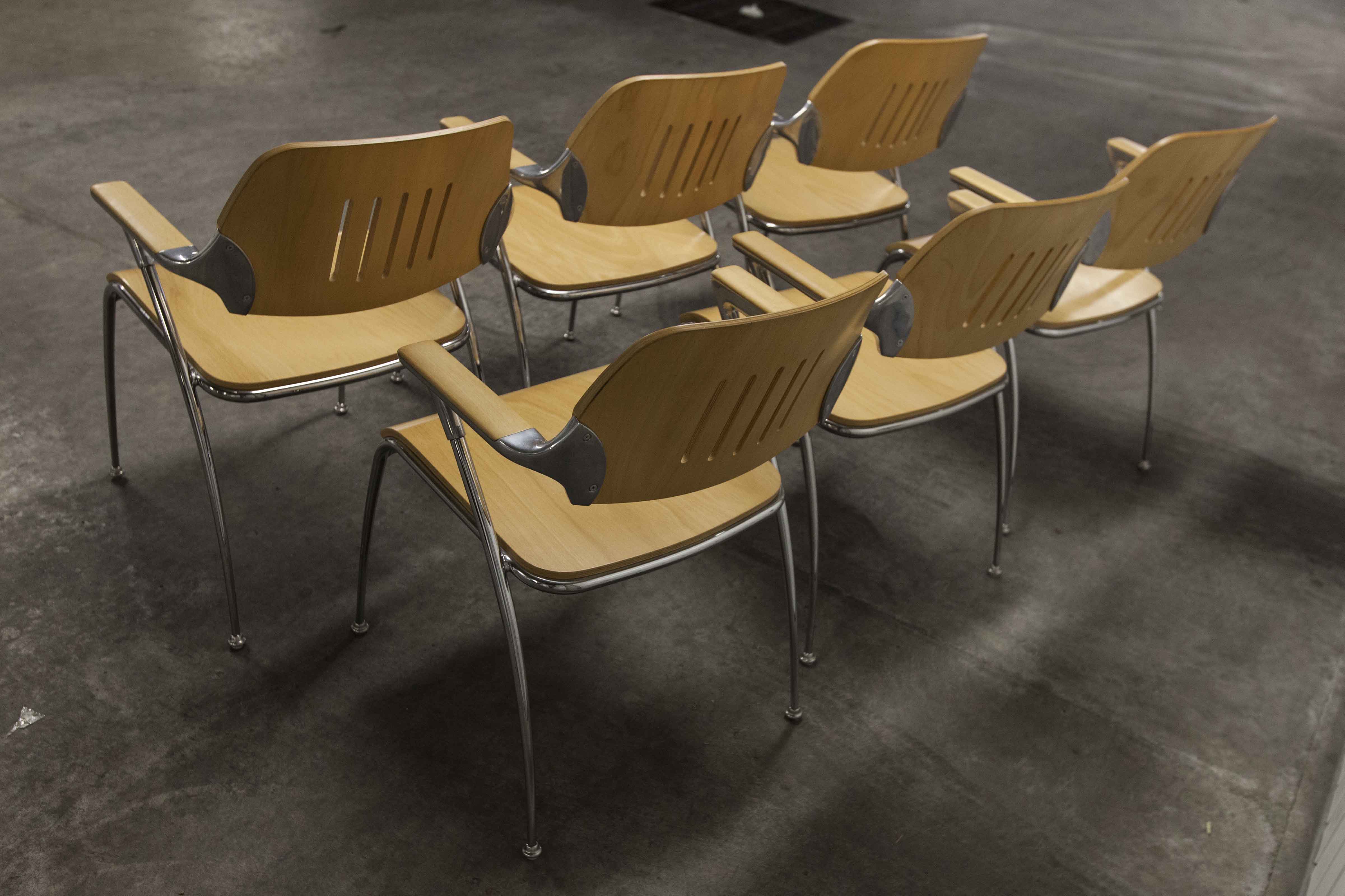 Lot of 6 "Golf" model chairs designed by Francesco Zaccone for the Brunner brand