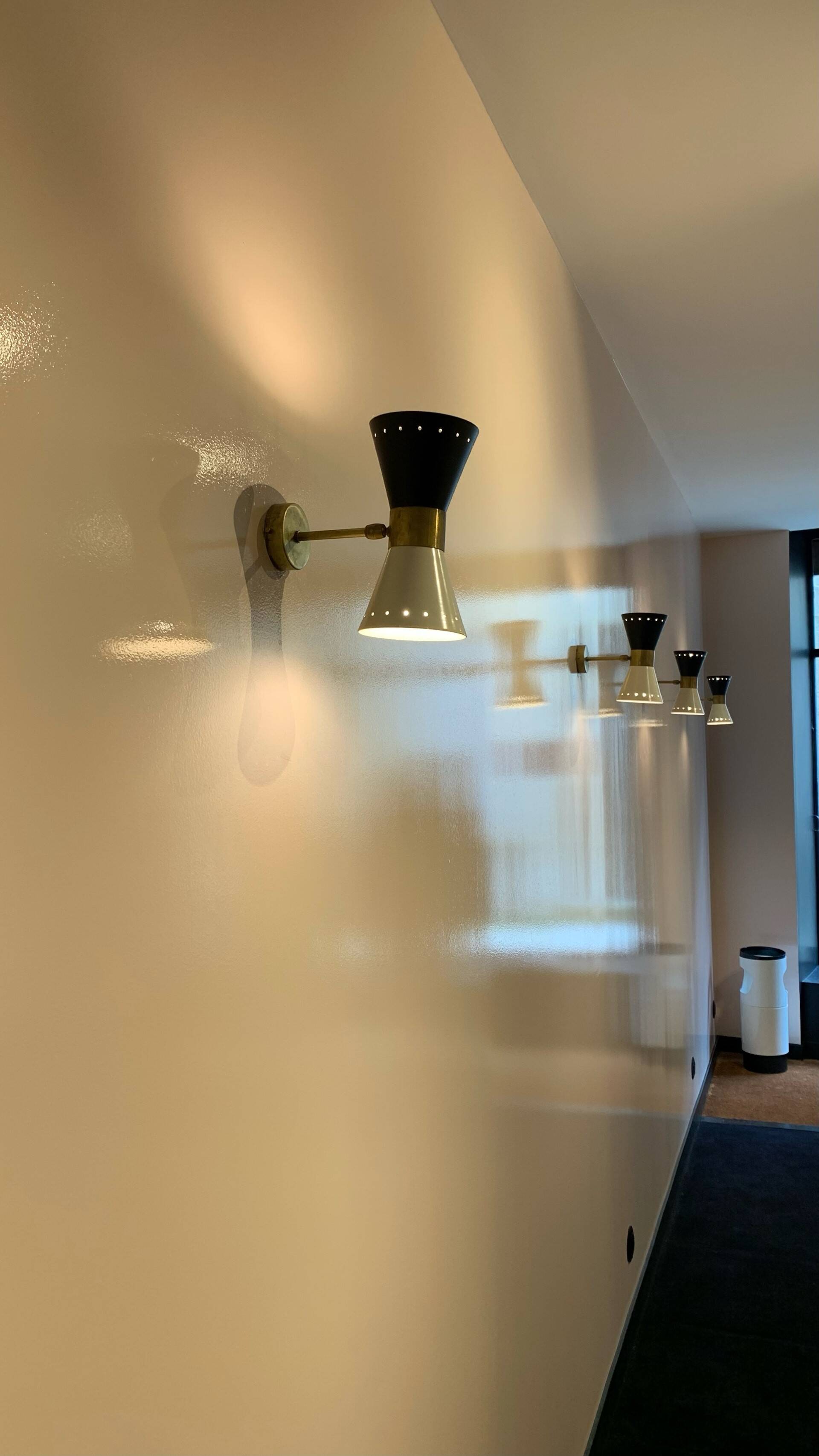 Diabolo wall light Black & White