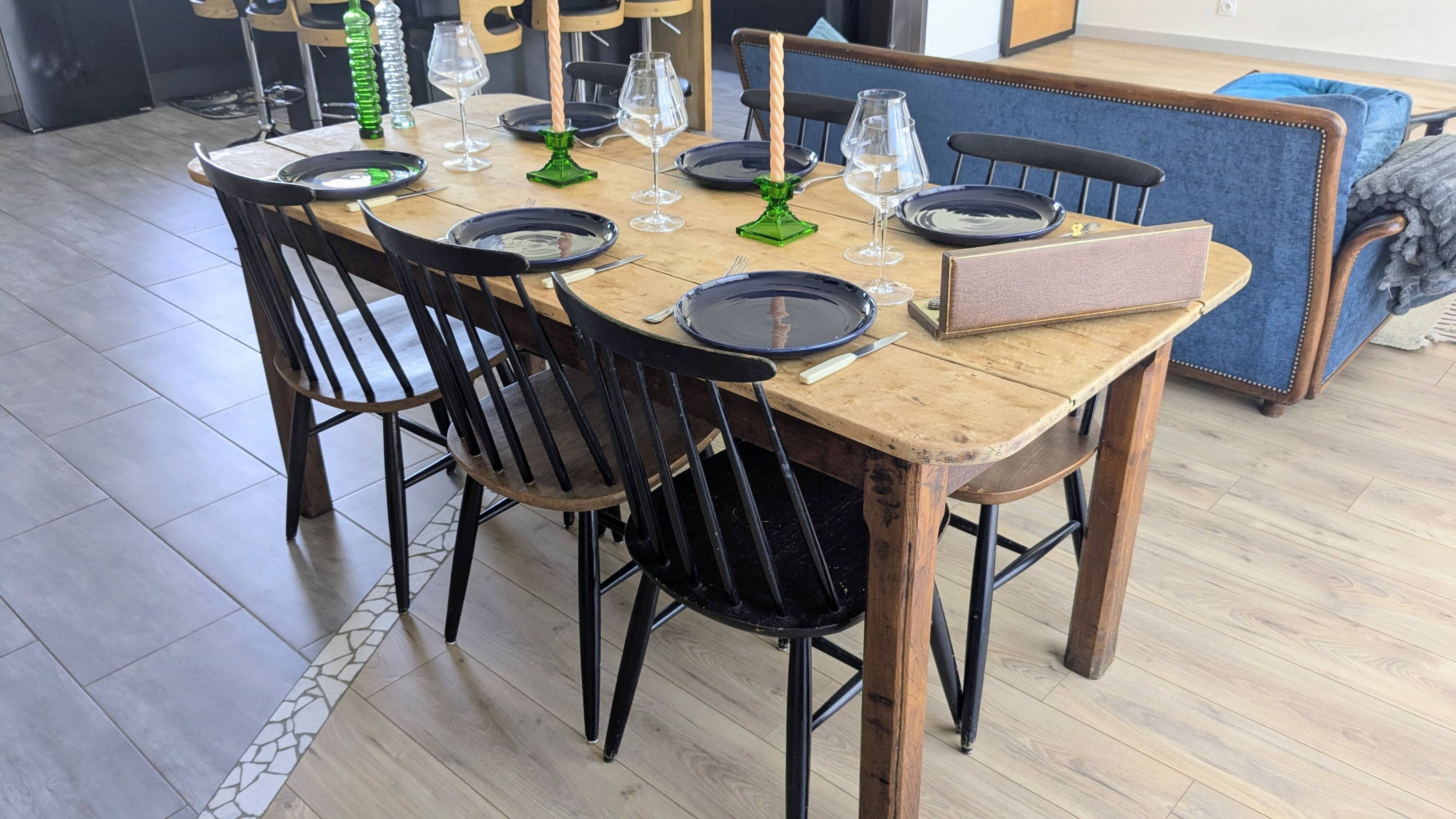 Antique farmhouse table in patinated solid wood - 178 cm