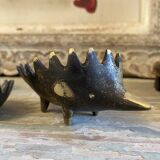 Hedgehog nesting ashtray/trinket dish in brass, attributed to Walter Bosse, for Hertha Baller, Austria 1950s.