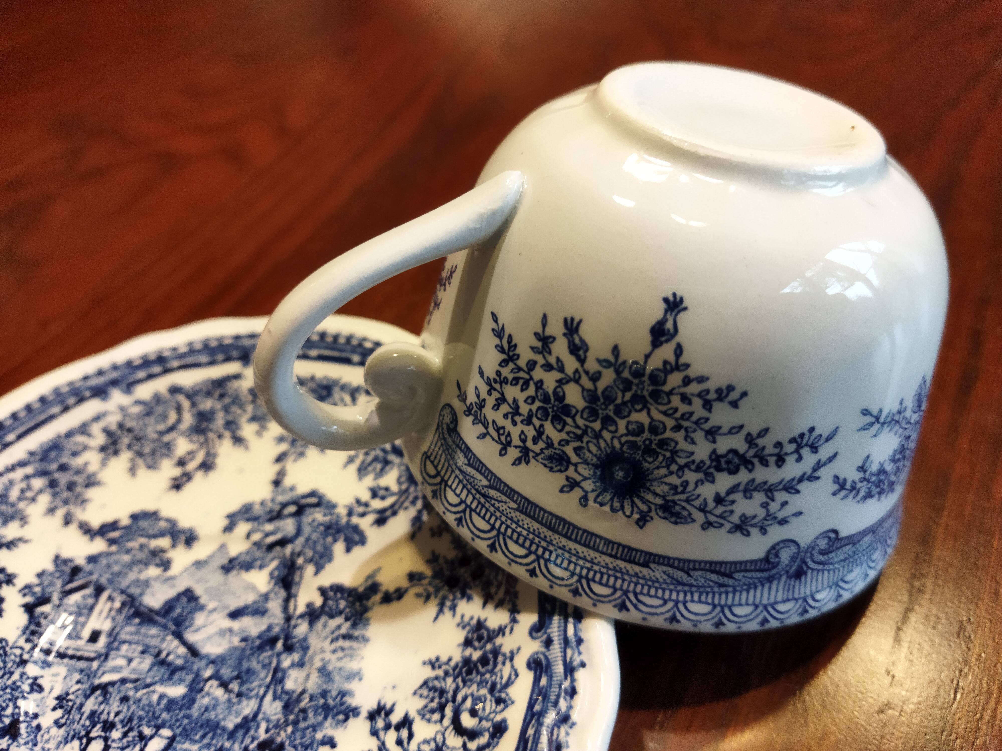 K&G Lunéville coffee cup "The Cottage"