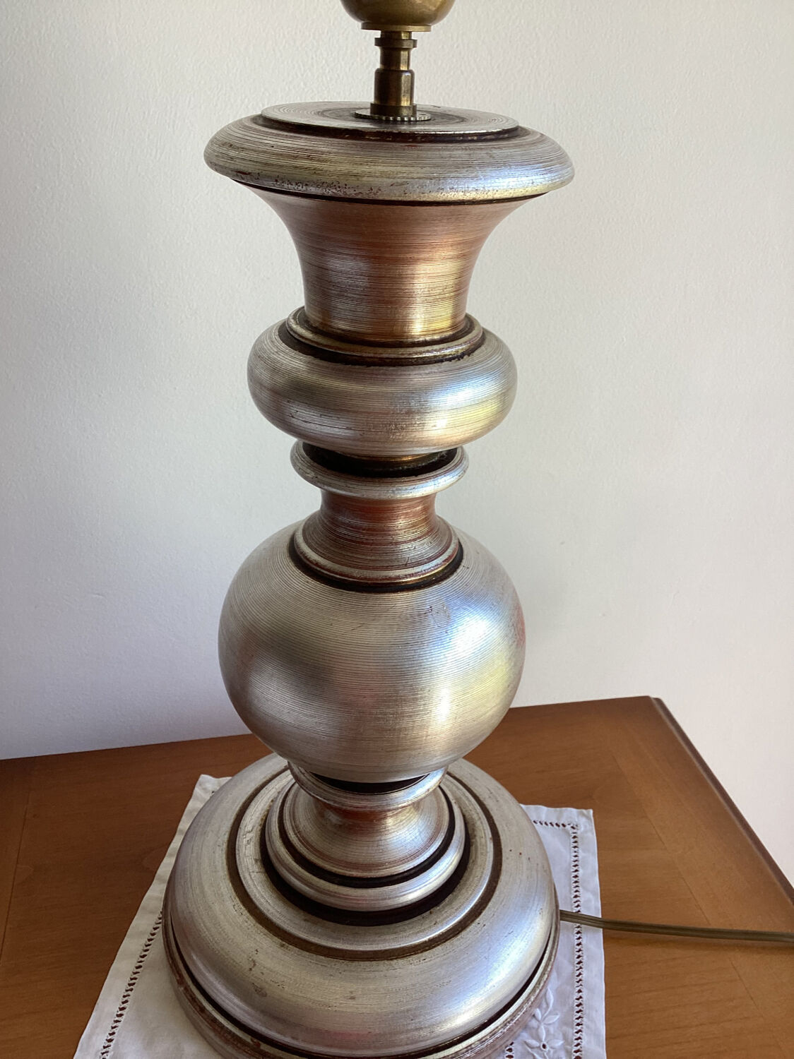 Turned wood lamp base - vintage