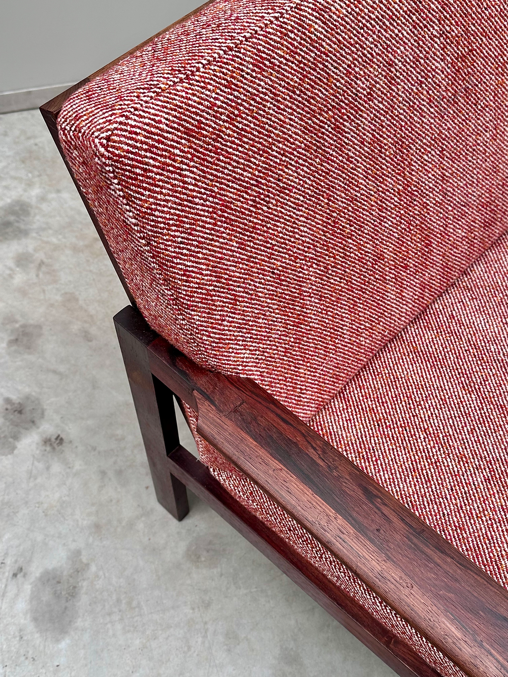 Fauteuil 'Capella' en palissandre, Illum Wikkelsø pour N. Eilersen, Danemark, années 60.