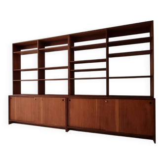 Bibliothèque du milieu du siècle